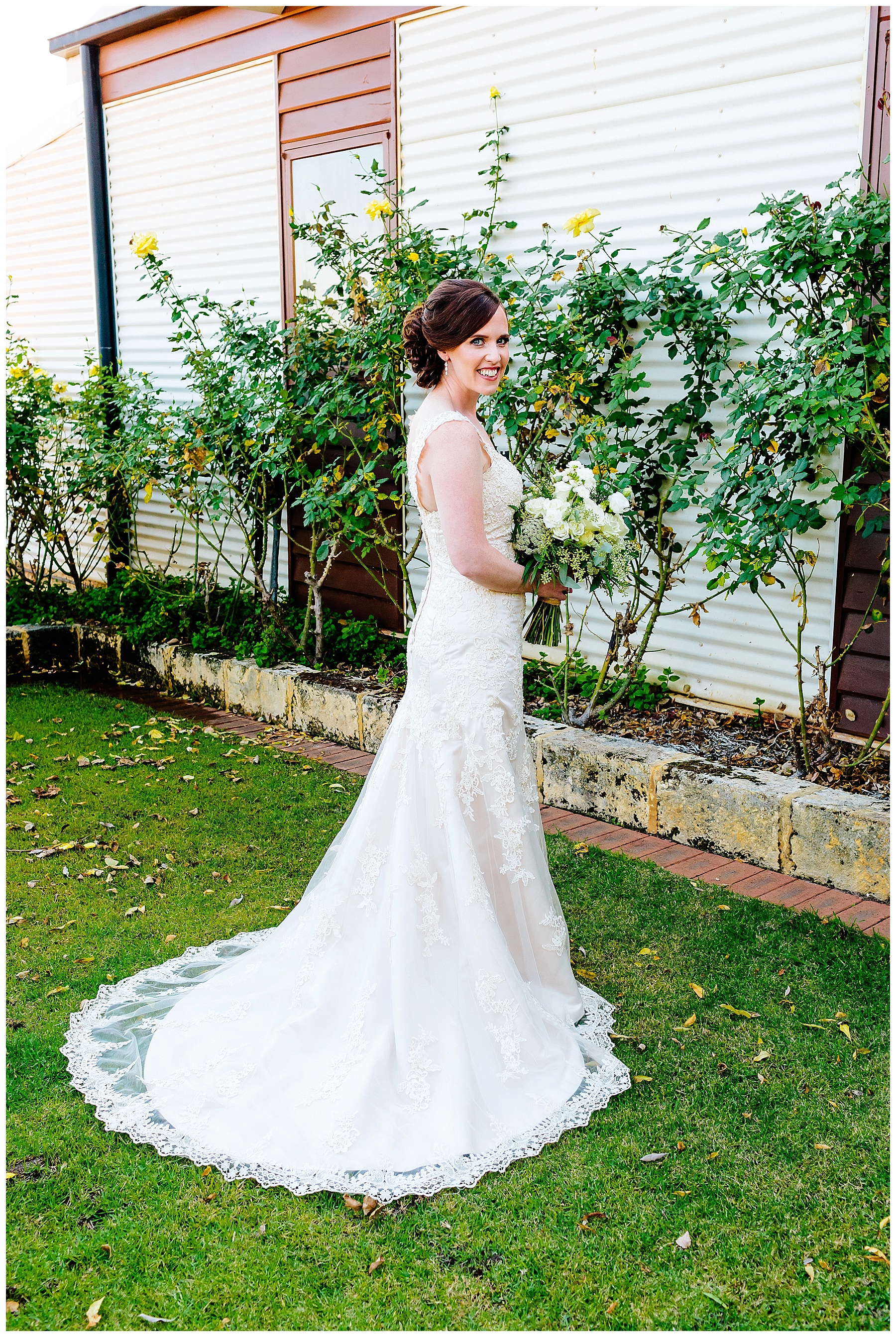 lace wedding dress 