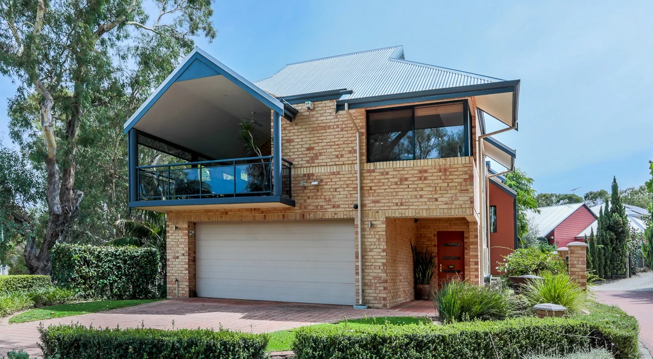 Real Estate Video - St Ives Realty