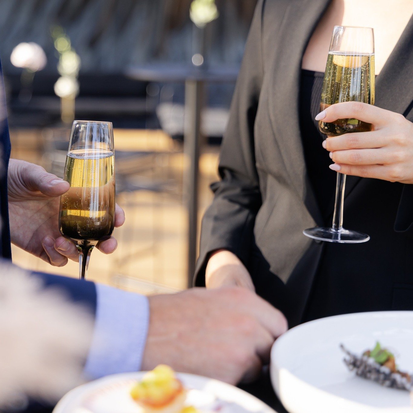 We joined @lwcpremierevents and their phenomenal team of vendors to photograph a styled shoot for the opening of @thekingsmanau, Perth&rsquo;s new luxury pop-up venue in the heart of the CBD. 
We loved capturing their vision for this space and look f