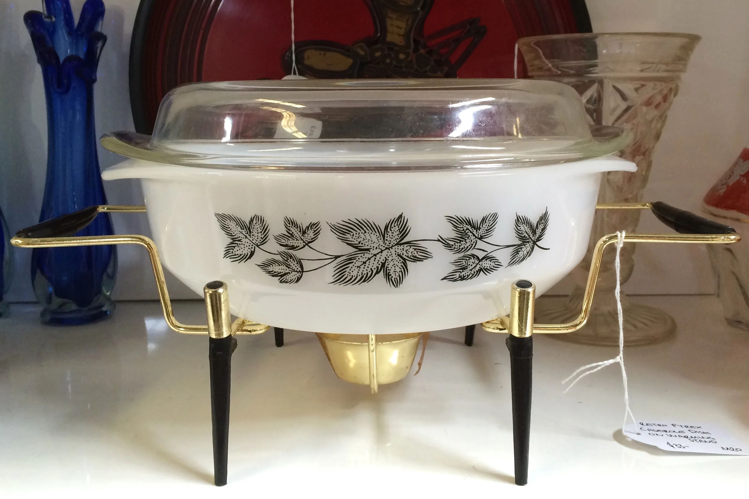Retro Pyres Casserole dish with Warmer