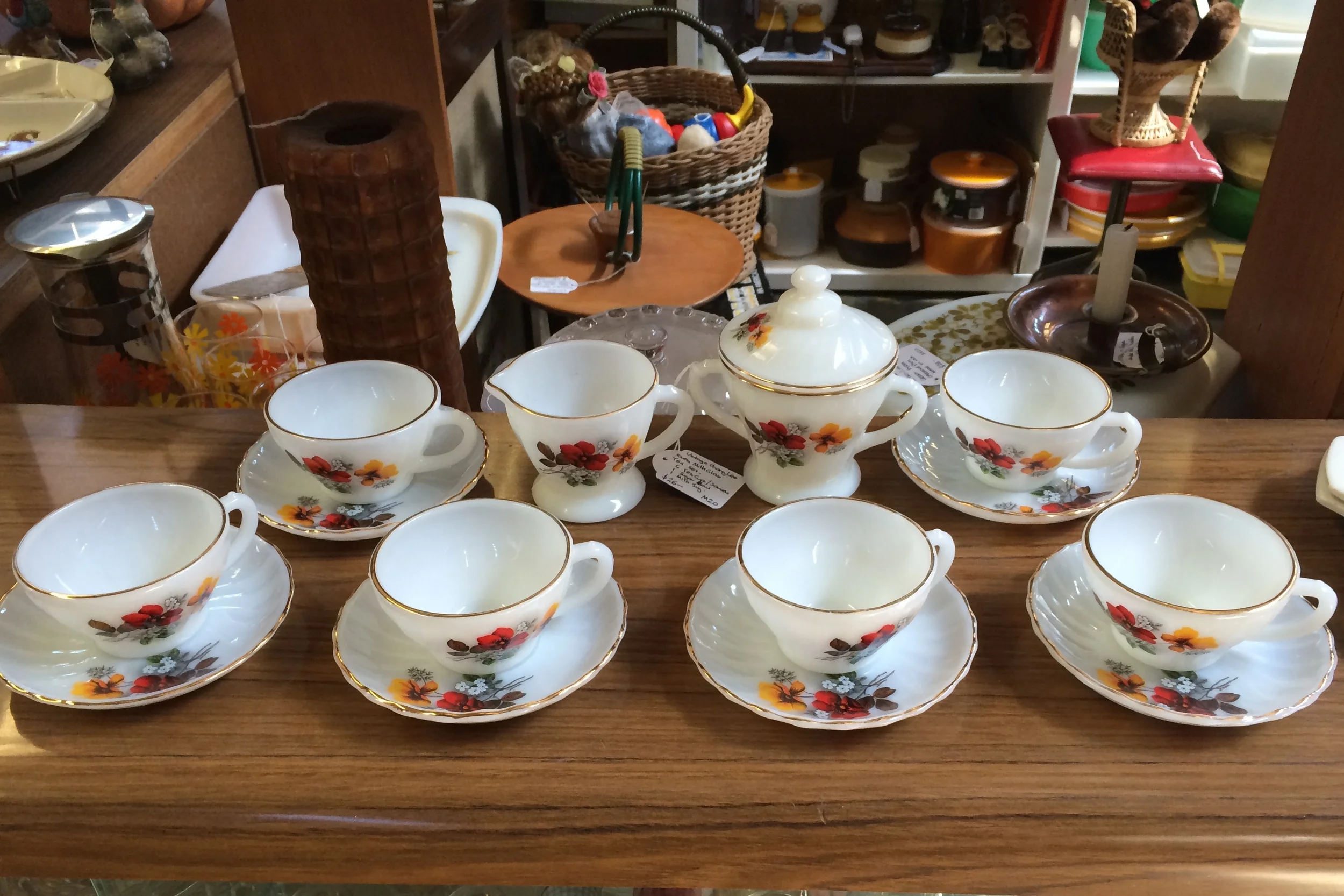 Vintage Chang Lee Korea Milk Glass