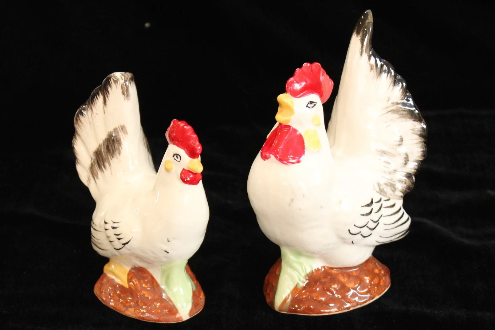 Rooster and Hen Salt and Pepper Shakers