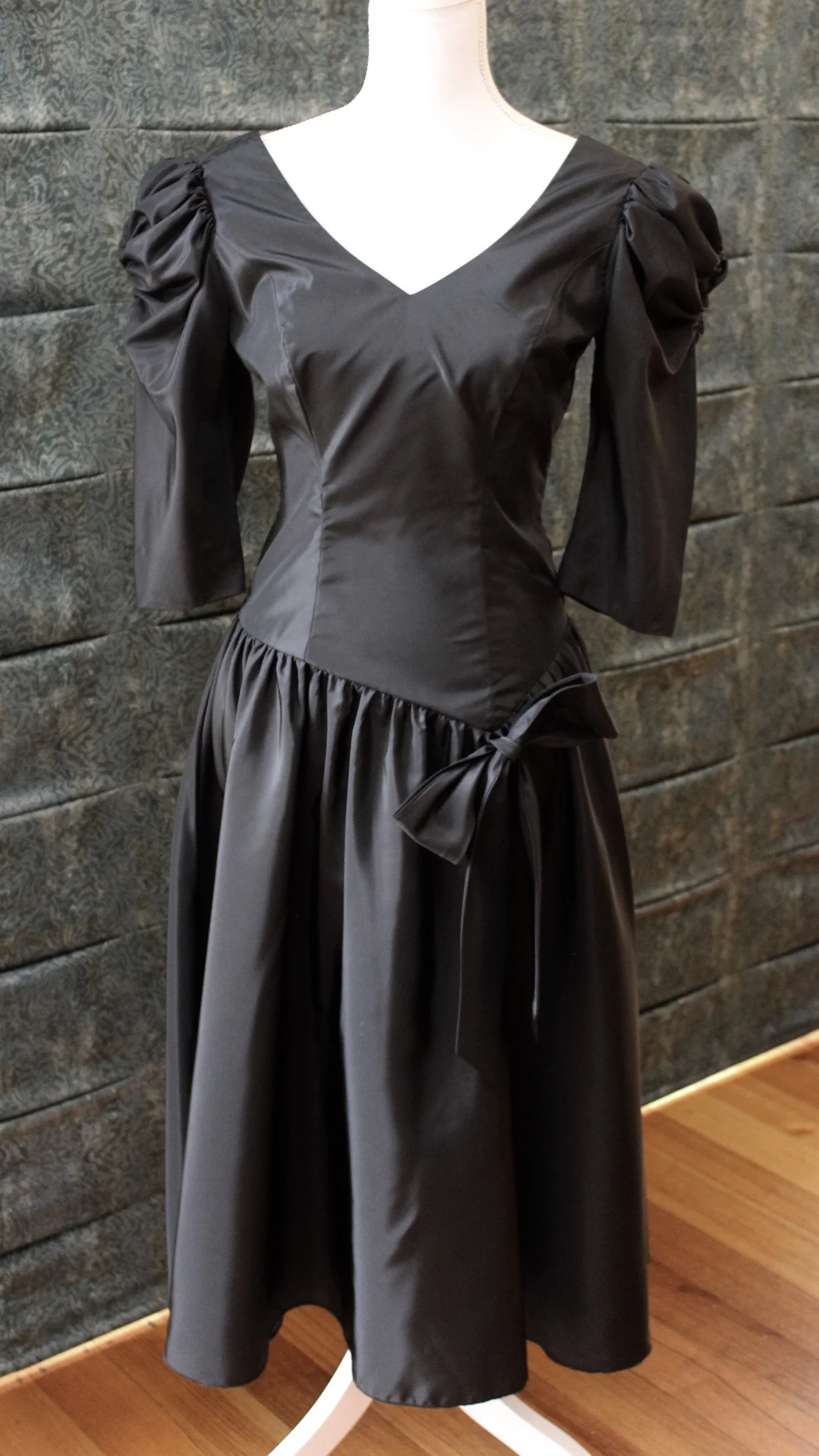 Prussian Black tefeta Dress