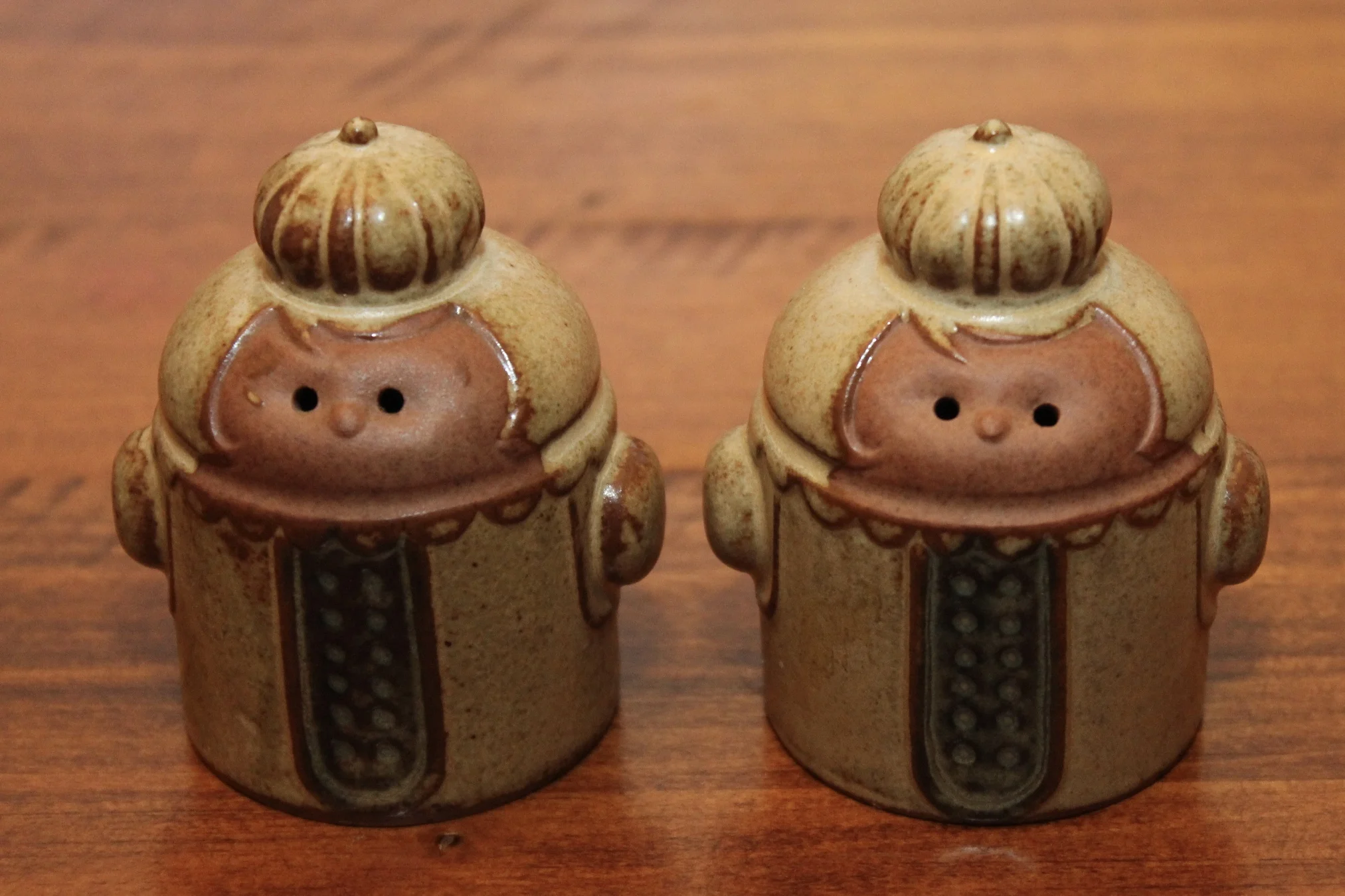 Gempo Salt and Pepper Shakers Japan