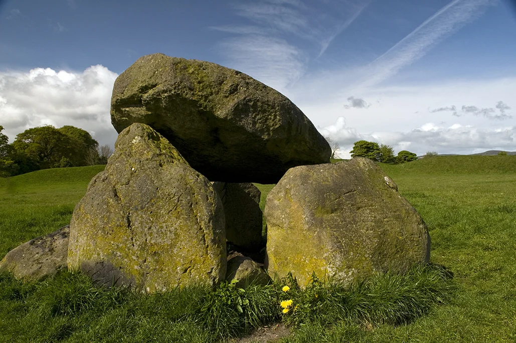 The chambered tomb in the centre of the henge