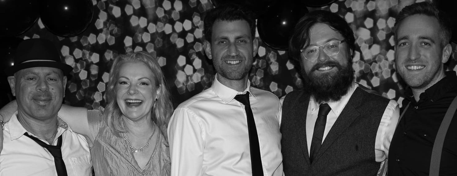 Friday Night Live with Soul Glow + Support Simon Morley