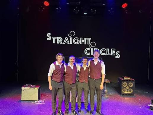 Friday Night Live with Straight Circles + support Union Blue