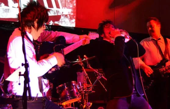  Friday Night Live with The Makeshifts + support Andy Barker