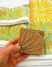 PATTERN PLAY: BLOCK CARVING AND PRINTING ON FABRIC with Jeanne Brady