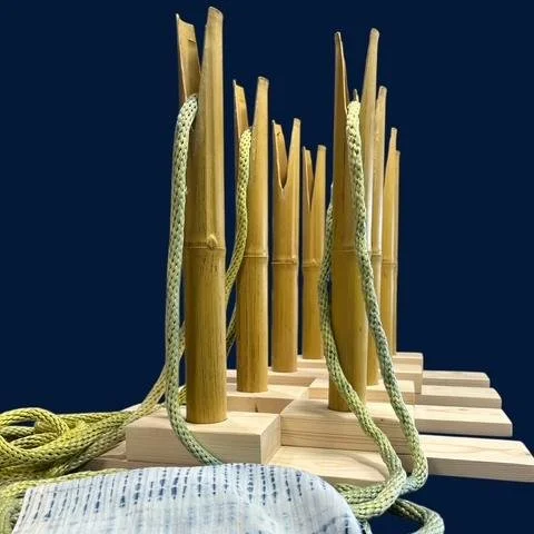 NOW AVAILABLE FOR ORDER- SHIBORI STAND

This bamboo shibori stand is a carefully made replica of the traditional bamboo poles used in Japan for tsūji shibori and related pole-wrapping techniques. Unlike metal or modern stands, this version stays true