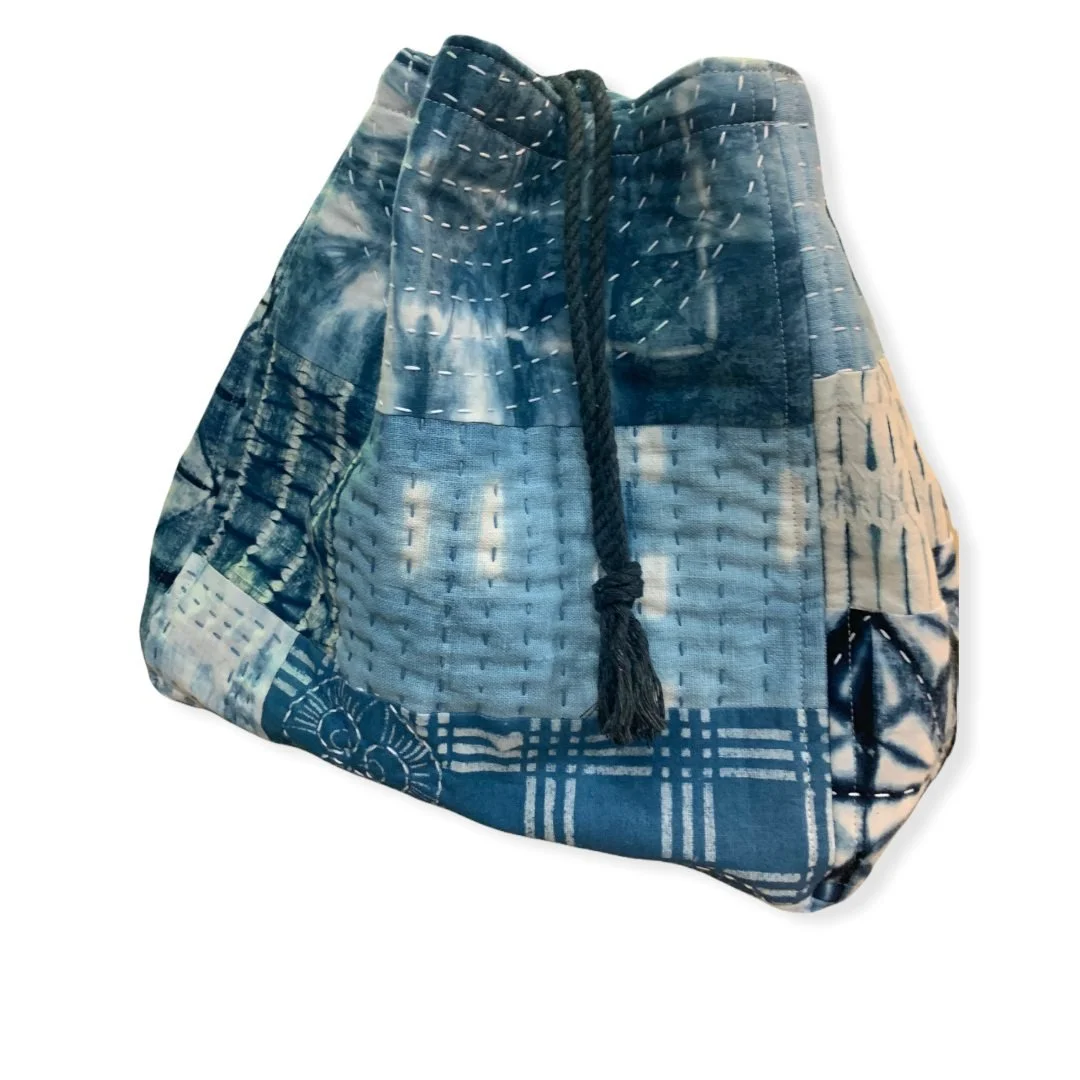 🧵 Komebukuro: Crafting a Japanese Rice Bag

Transform your favorite fabrics into a beautiful traditional Japanese drawstring bag in this two-day workshop with fiber artist Suzanne Connors.

📍 Aya Fiber Studio &ndash; Stuart, Florida
📅May 14-15, 20