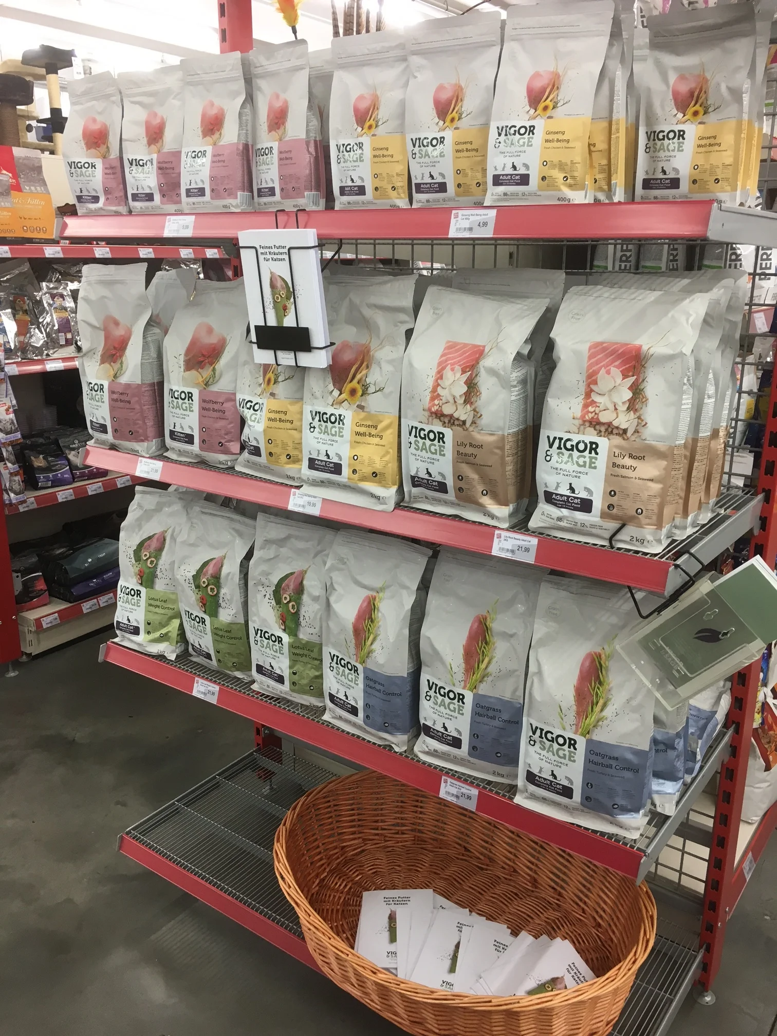 28. VS POS + LEAFLETS.JPG