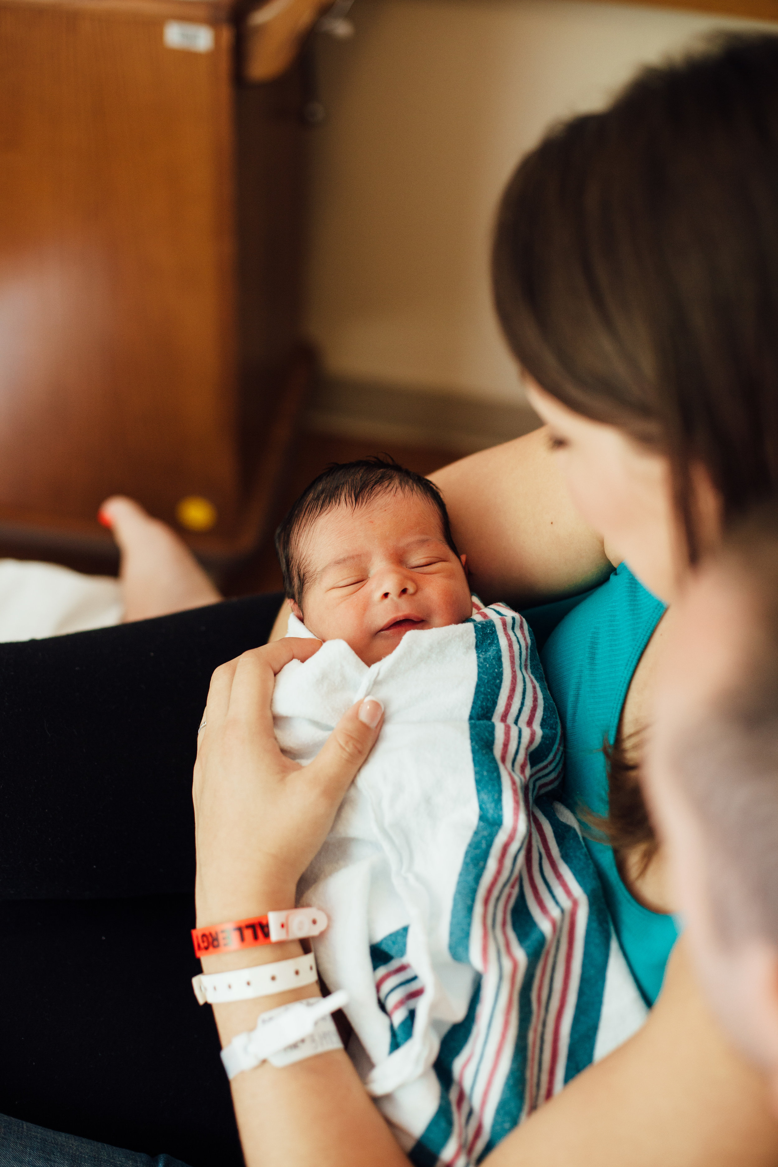 Andrew newborn hospital-4730.jpg