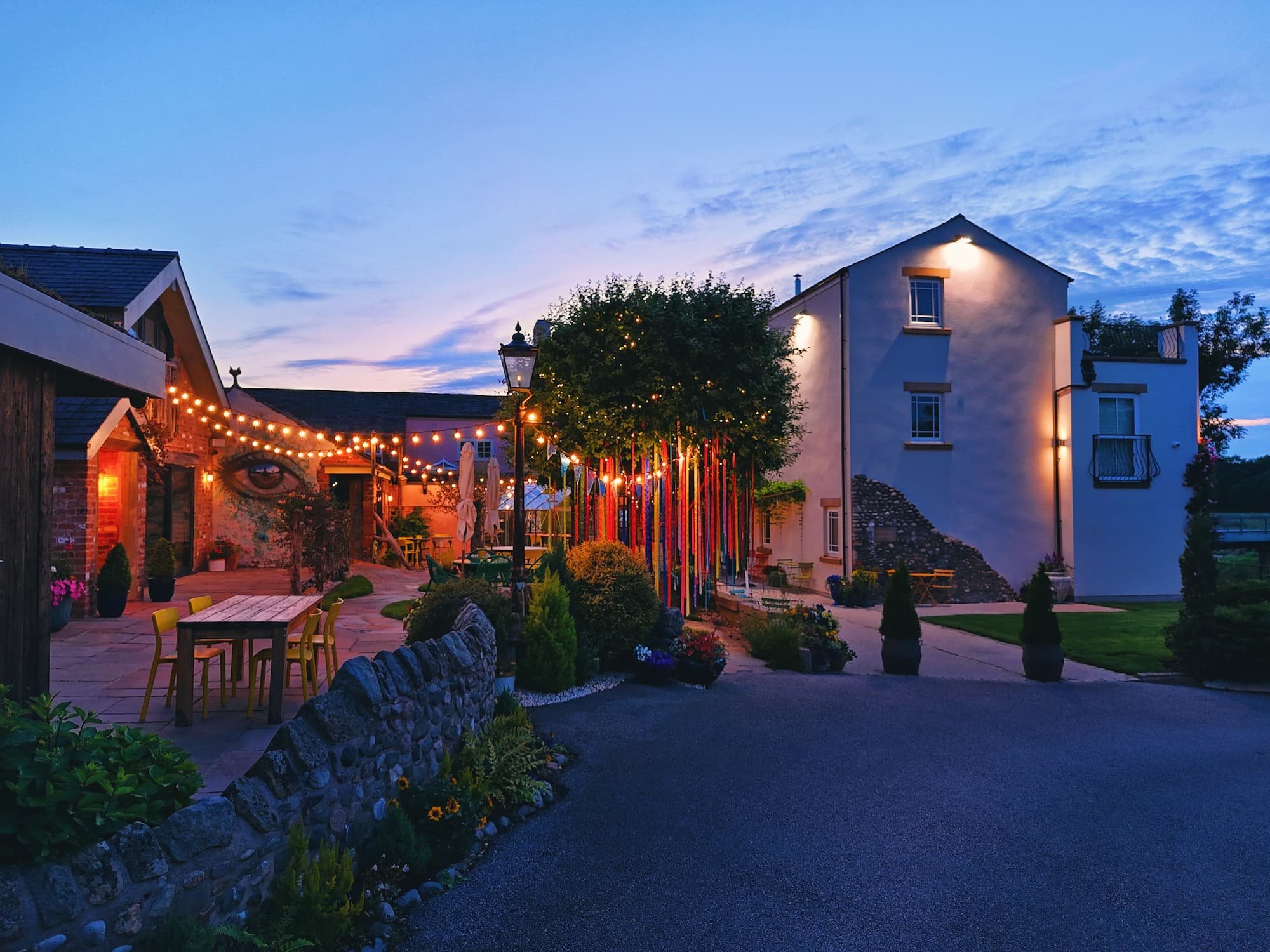 0EAC8996-5E46-4897-9803-0F859A37F430 copy.jpg