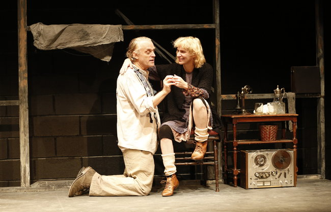 Brad Dourif and Amanda Plummer