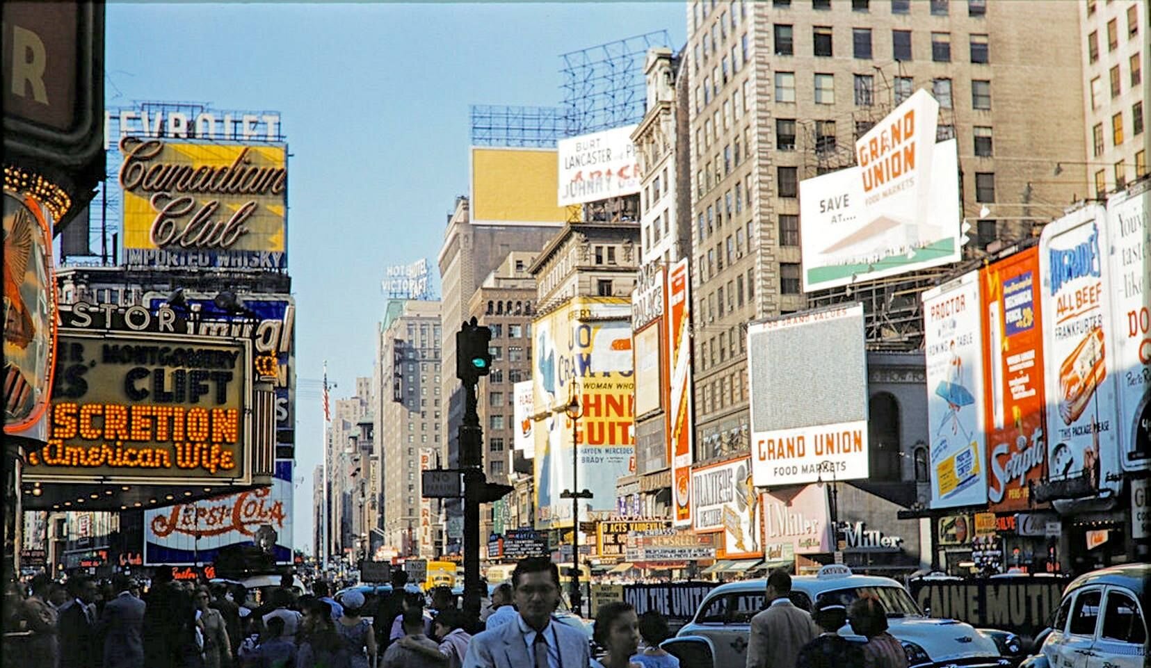 Times Square.jpg