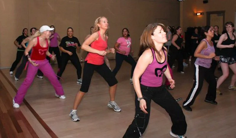 zumba-classes-with-phoebe-flanagan-at-40-below-fitness-fairbanks-alaska-05.jpg
