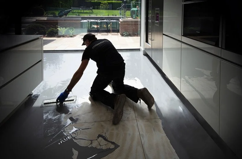 Installation of a PU Fusion Floor in Hertfordshire. The new floor revitalises the ground floor area with its seamless, modern design, and a move away from traditional tiles. 

👉 www.chasingspace.co.uk
Call 07799 673383 + 020 8265 2855

#chasingspace