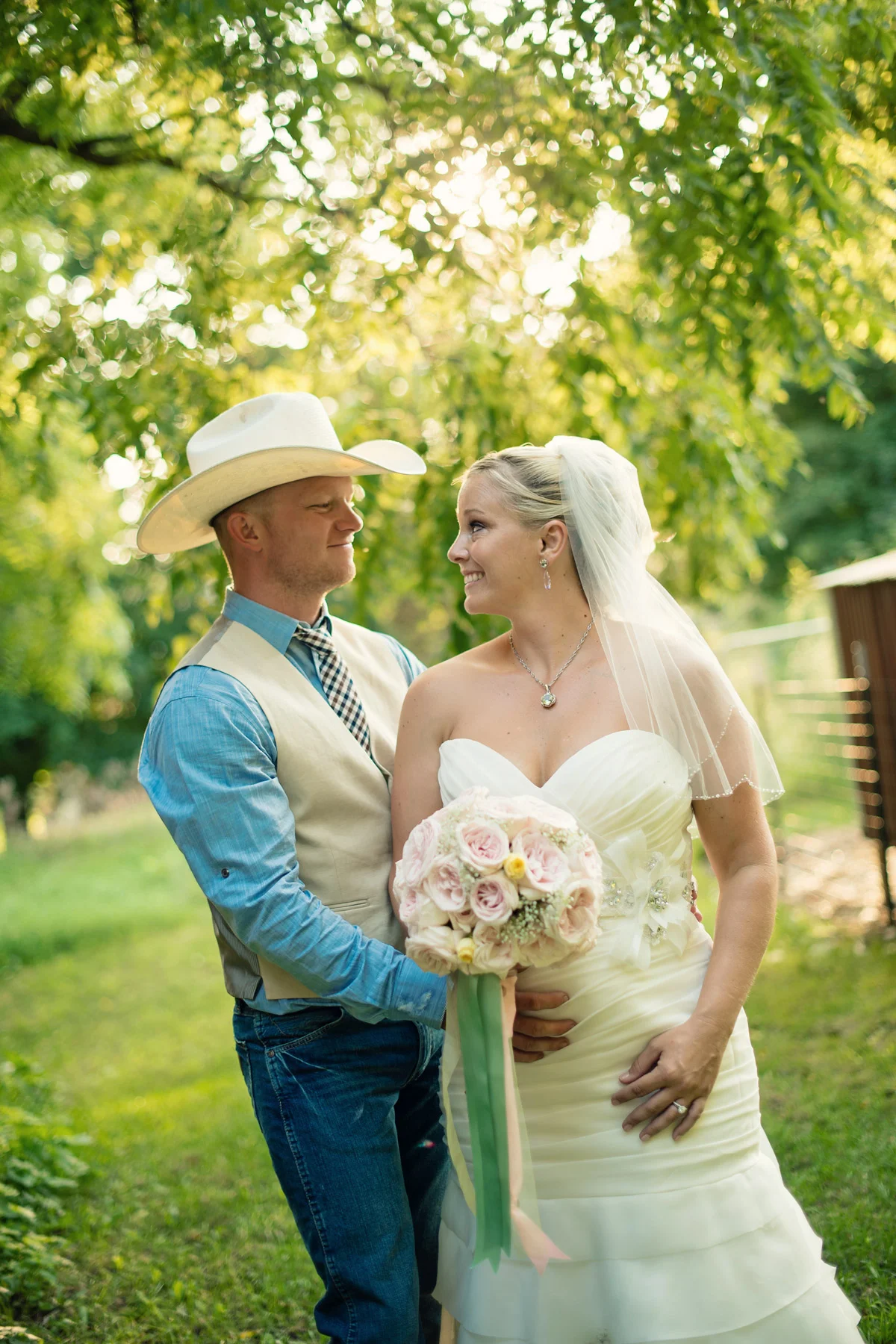 Country-Barn-Wedding-363.jpg