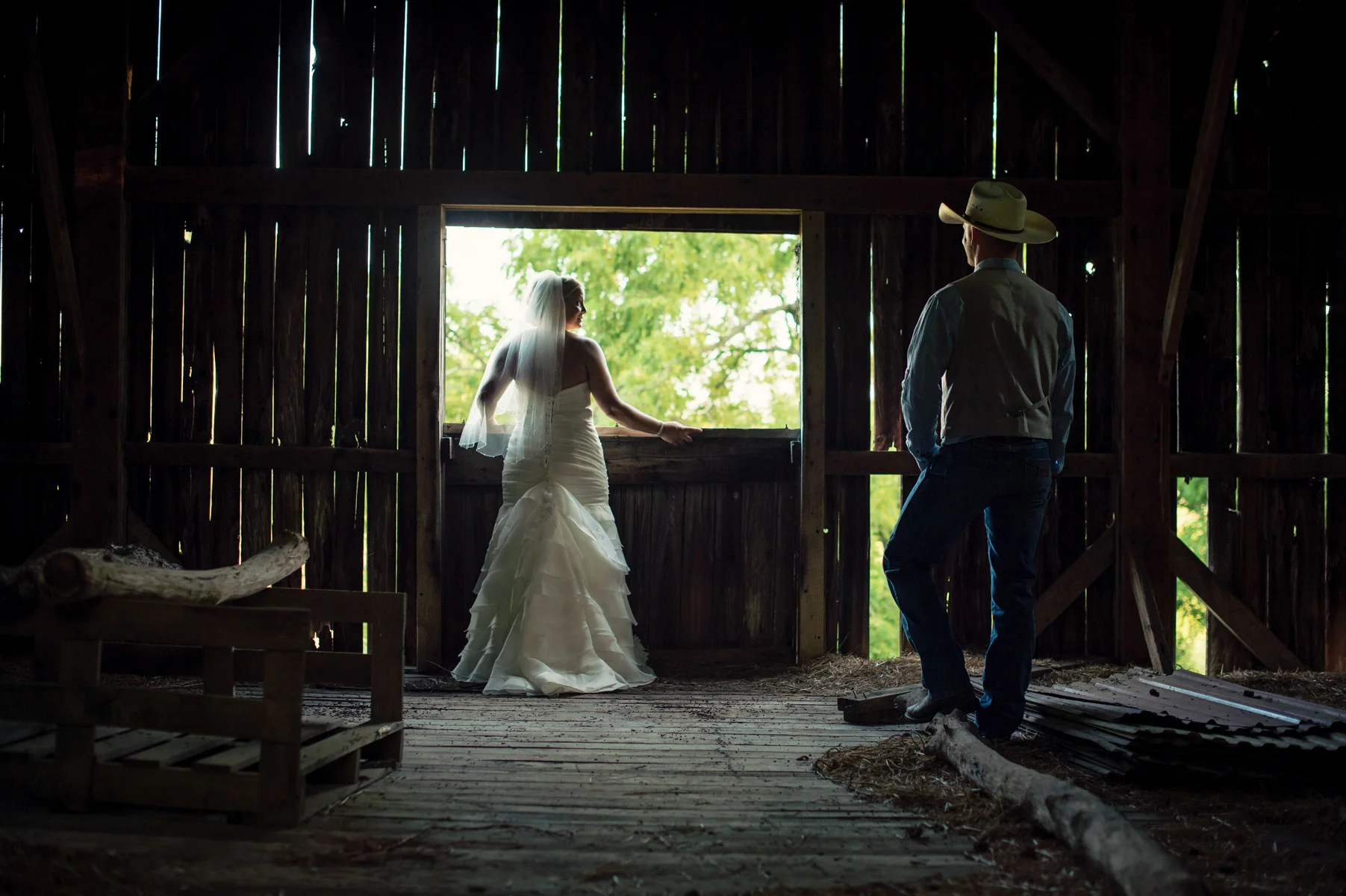 Country-Barn-Wedding-374.jpg