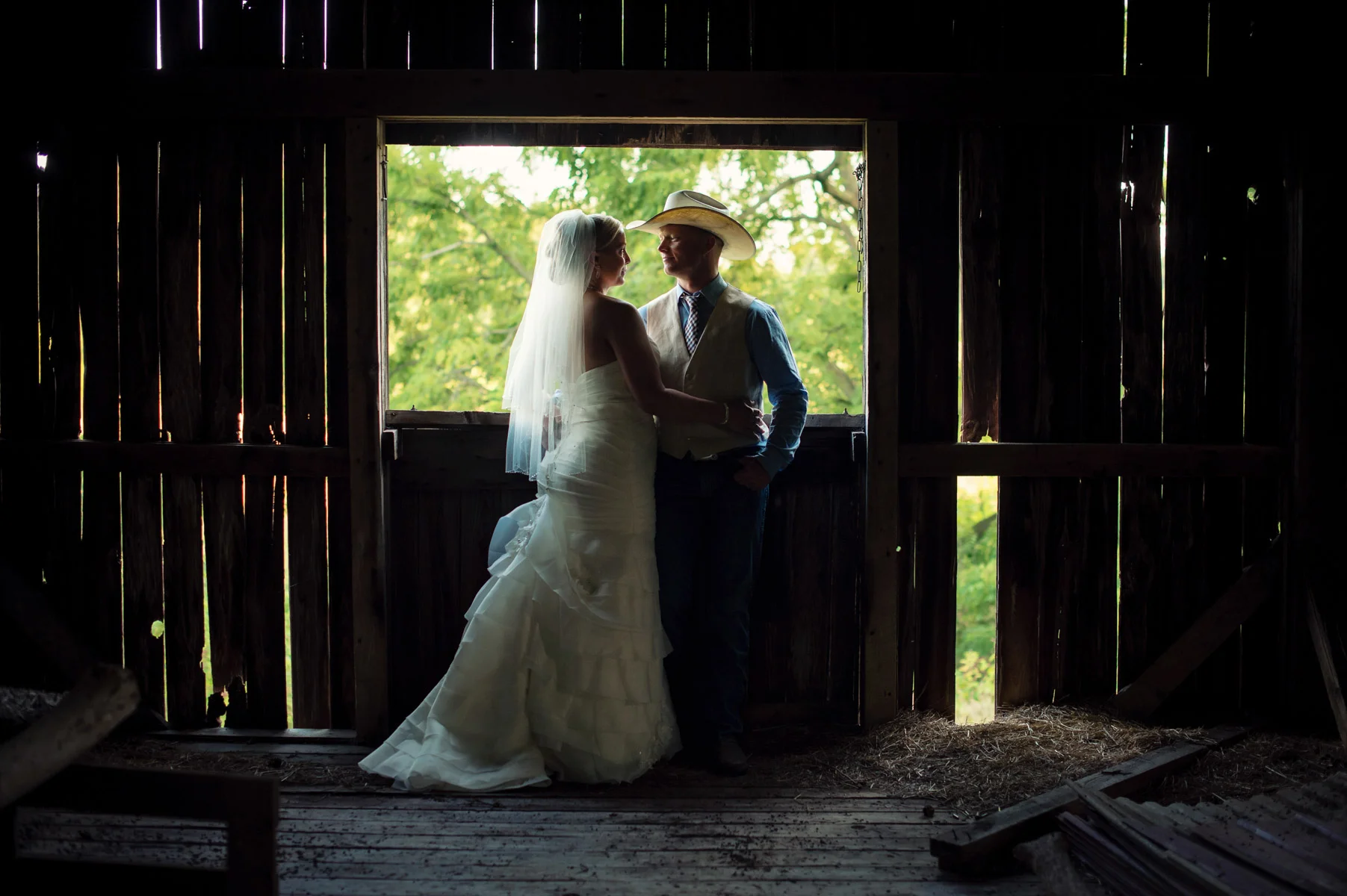Country-Barn-Wedding-376.jpg