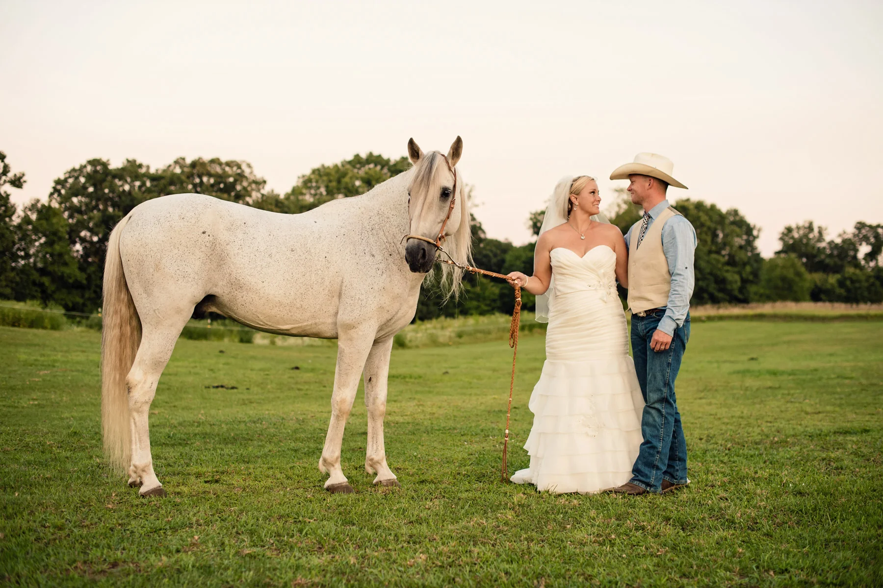 Country-Barn-Wedding-391.jpg