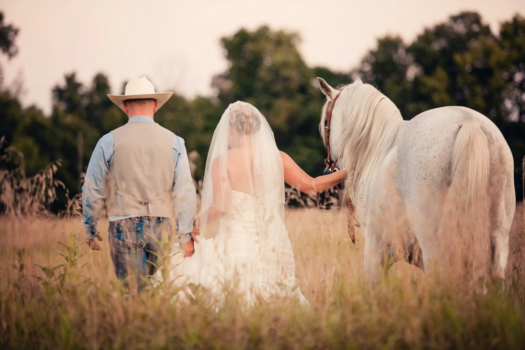 Country-Barn-Wedding-397.jpg