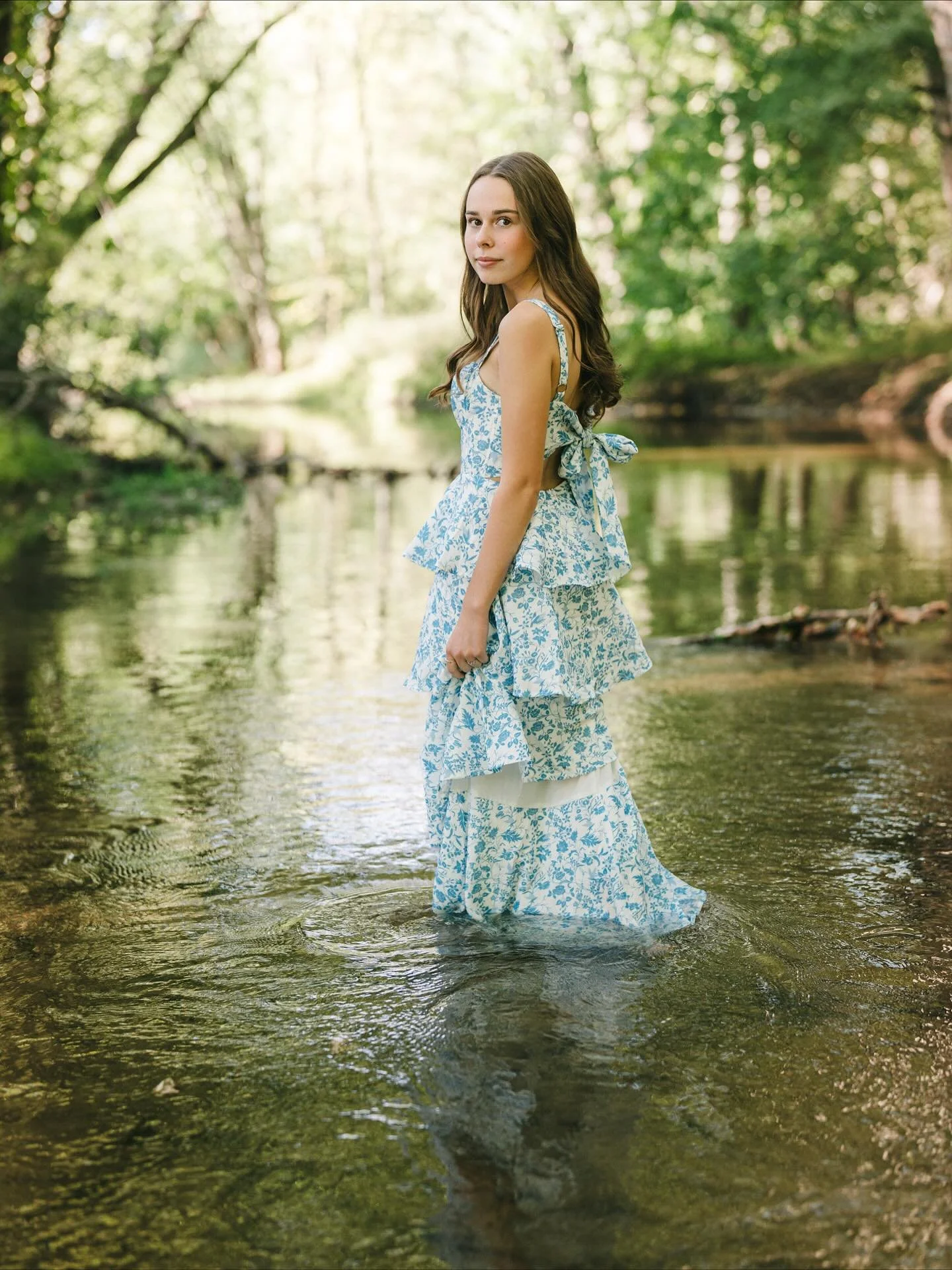 &ldquo;There, in a meadow, by the river&rsquo;s side,
A flock of nymphs I chanced to espy,
All lovely daughters of the flood thereby.&rdquo; 
- Edmund Spenser

Olivia - Mona Shores

#muskegonphotographer #fallseniorportraits