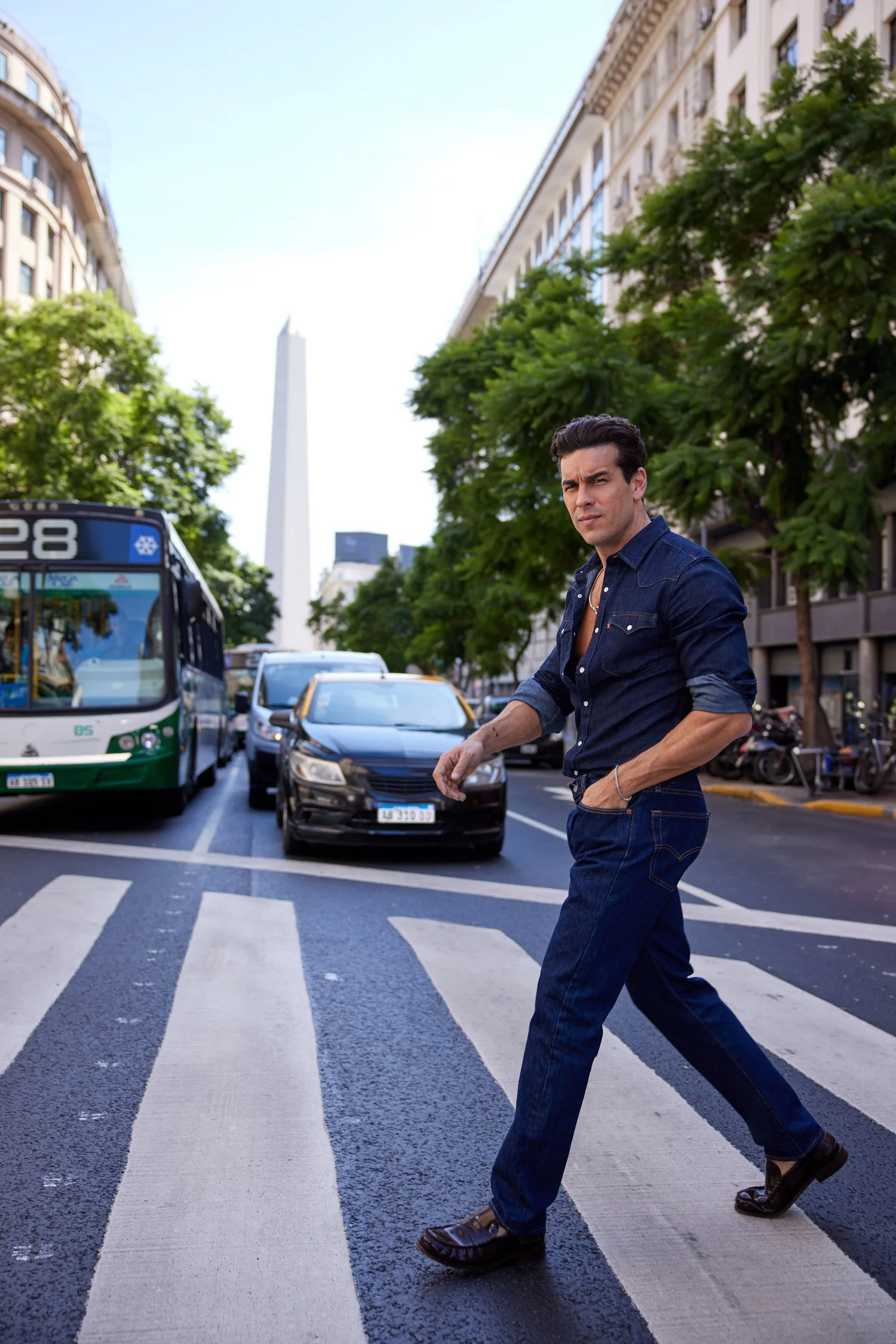 AntonioBanderas dia34592 2.jpg