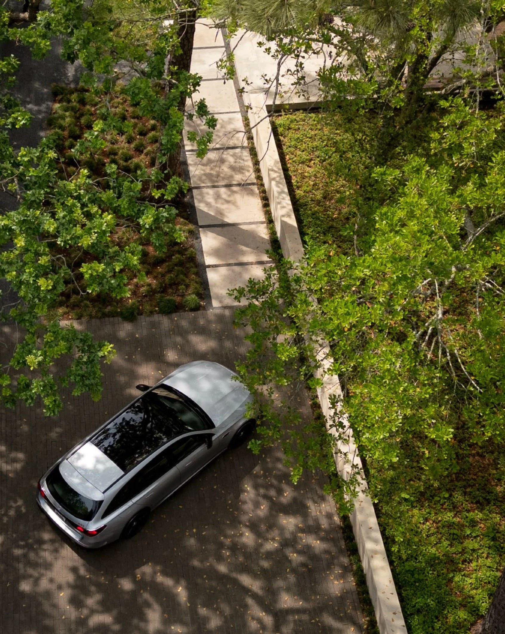 Mercedes Benz Magazine - ARTICLE Bridges, Bayous & Beyond - Editorial July 2026 5.jpeg