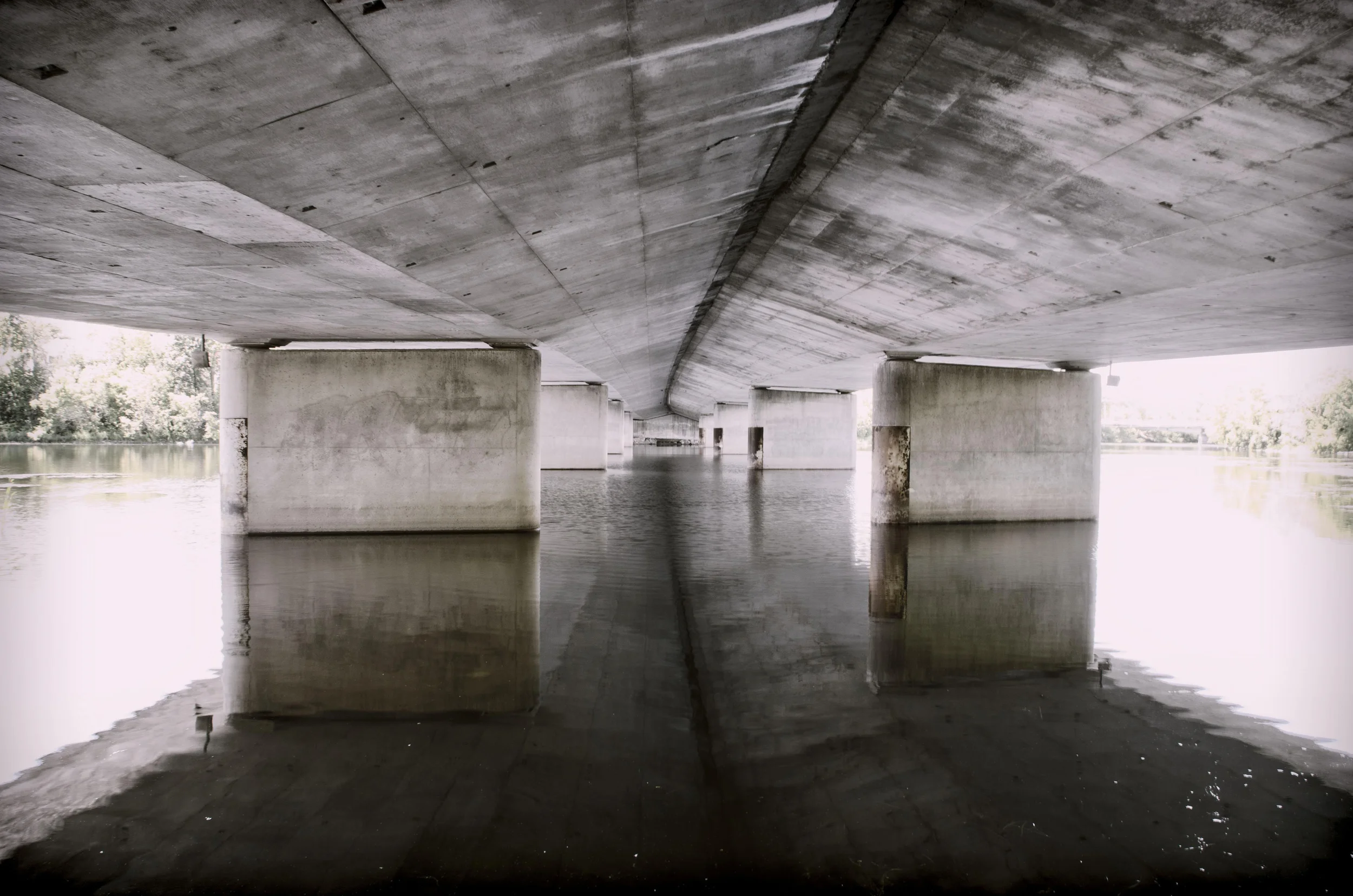 Photography: Suzie Bougie “Under the St-Patrick’s bridge”