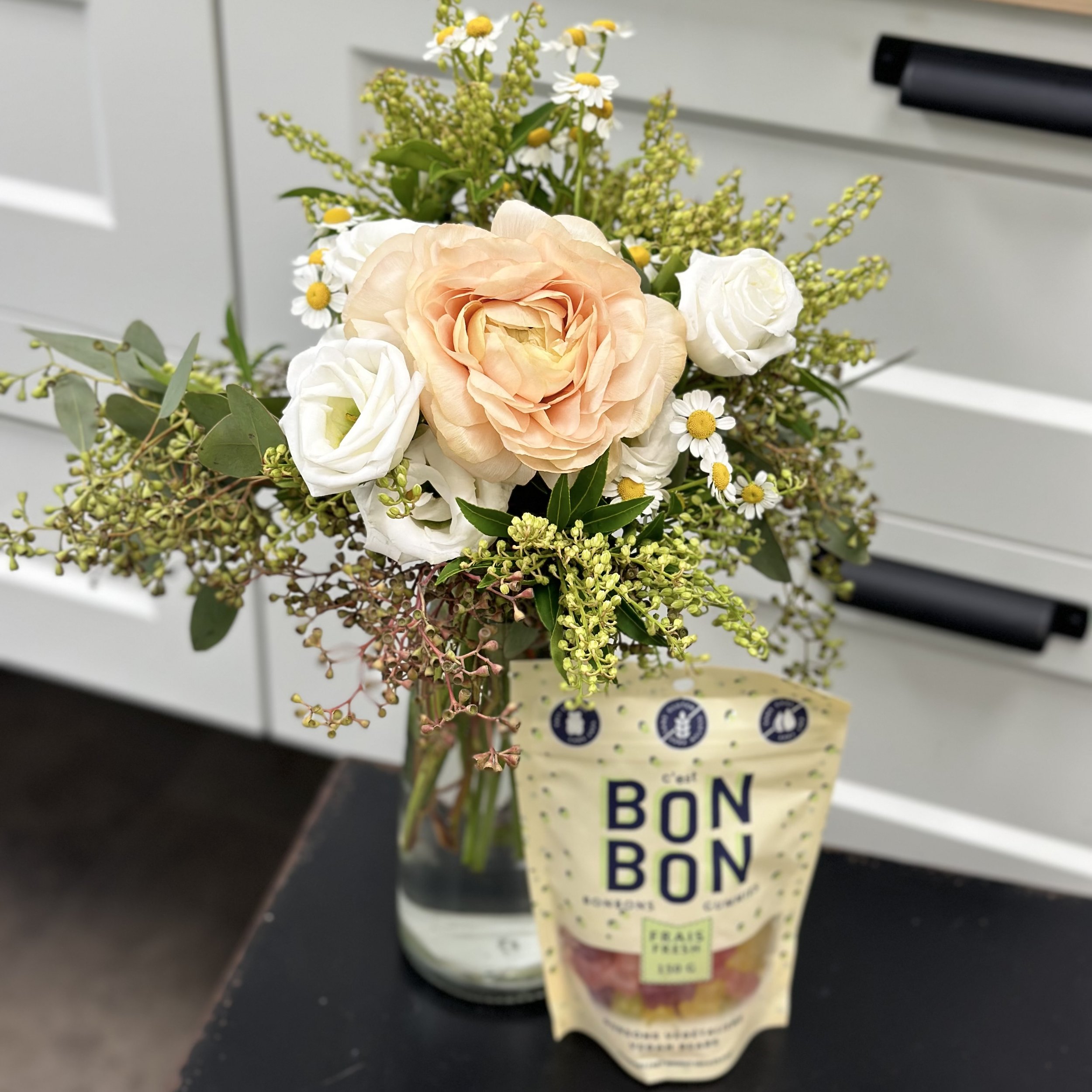 Grateful Budvase with Candy