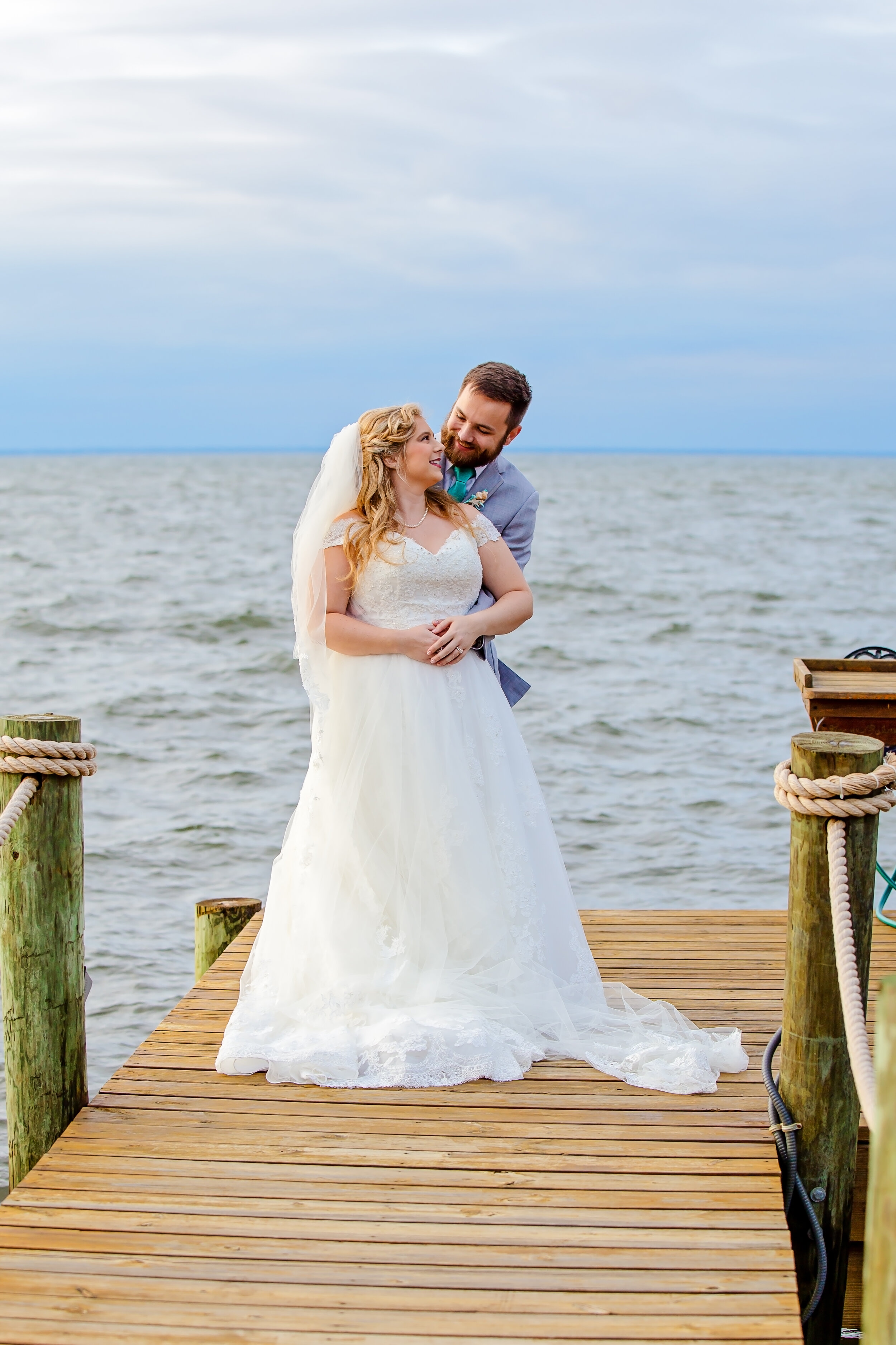 Jensen Wedding Portraits at the Bayfront Lodge and Cabin 