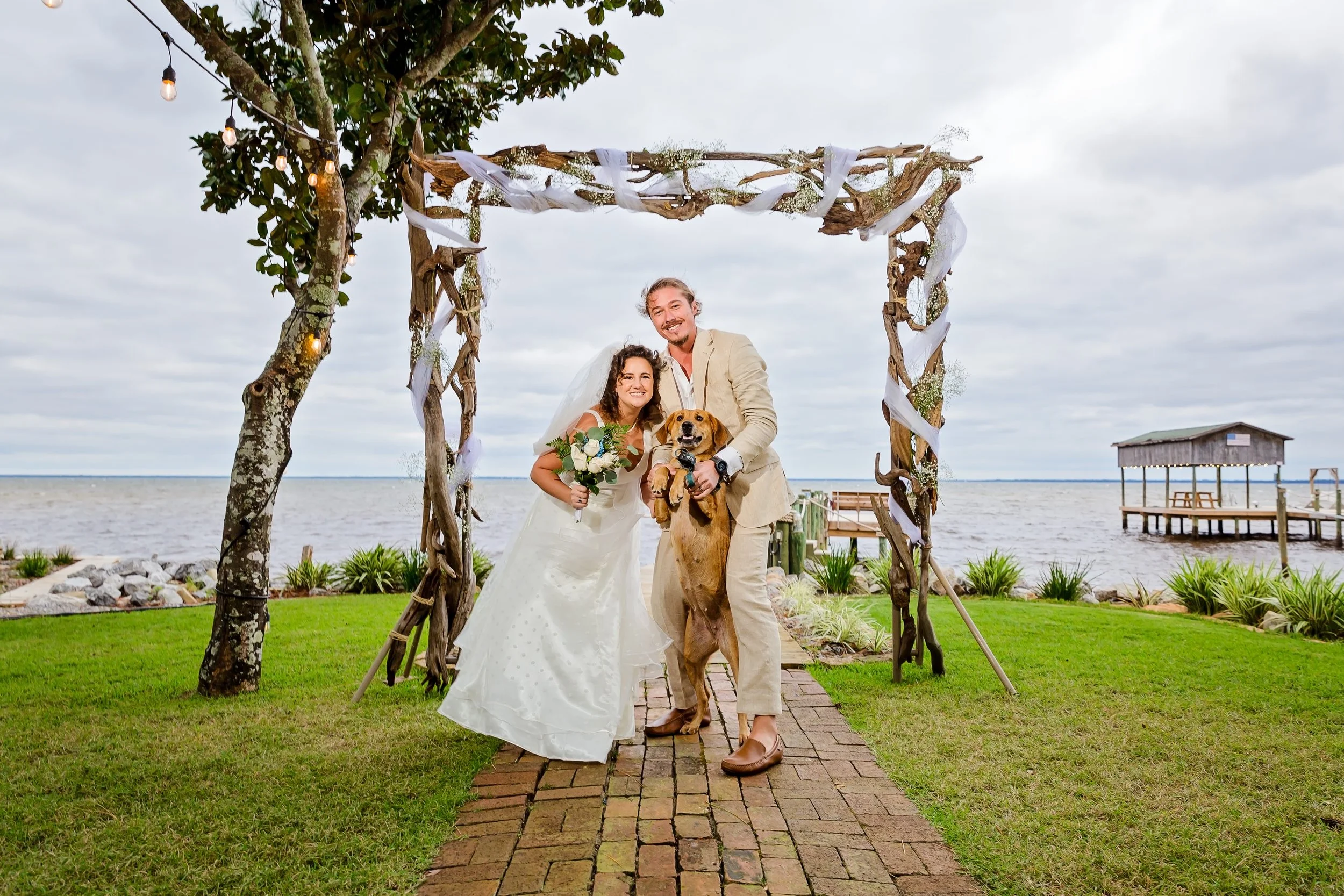 The Beech's Beautiful Wedding Pictures at the Bayfront Lodge and Cabin In Gulf Breeze Florida