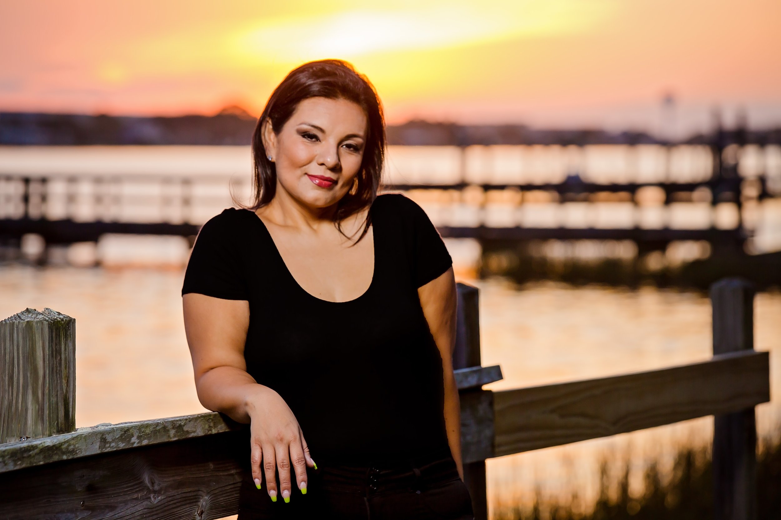 Professioanl-headshots- Navarre-Beach-Florida- The landing.jpg