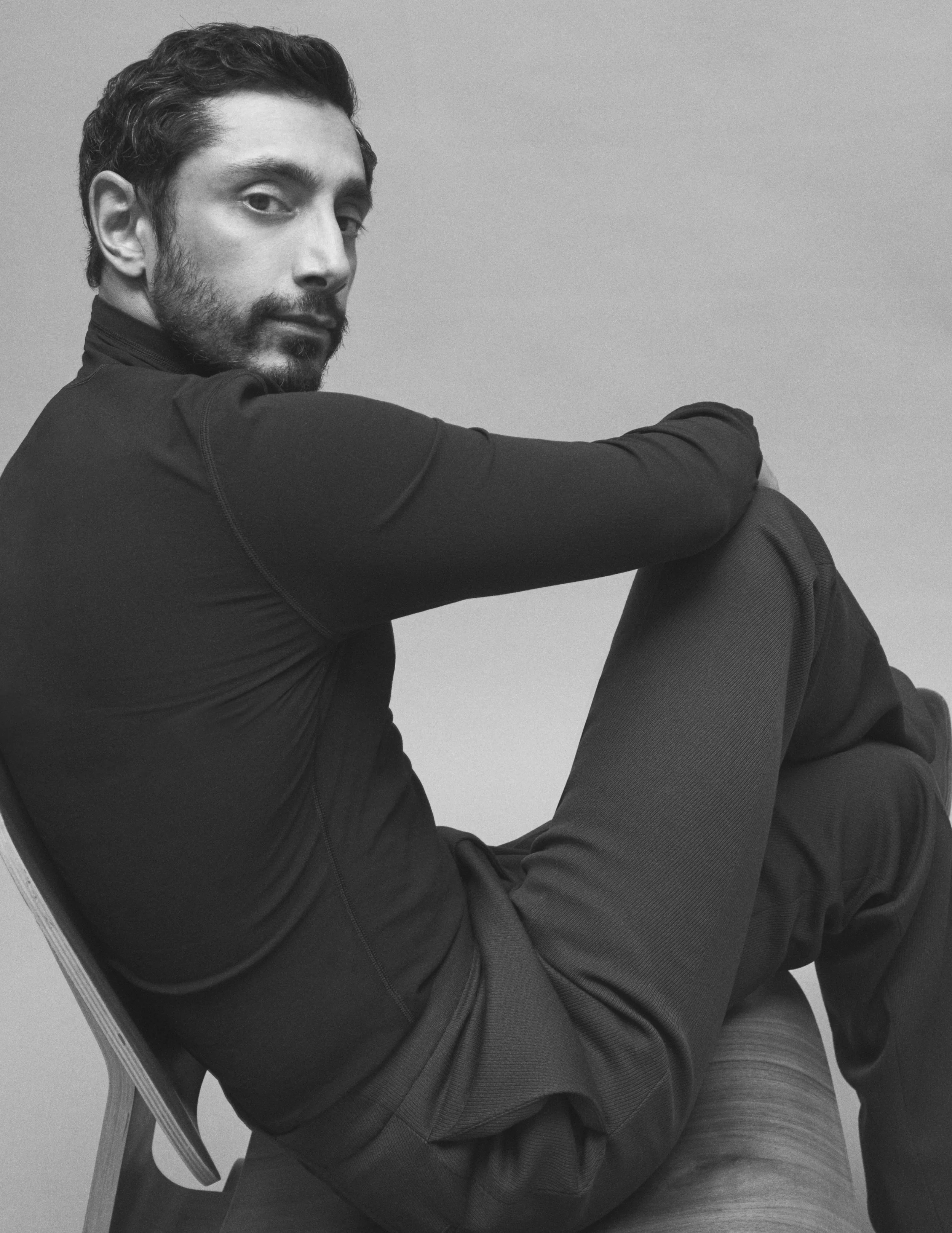 20240612_FRANZINO_VOGUE_SINGAPORE_RIZ_LOOK_01_0163_V1_BW.jpg