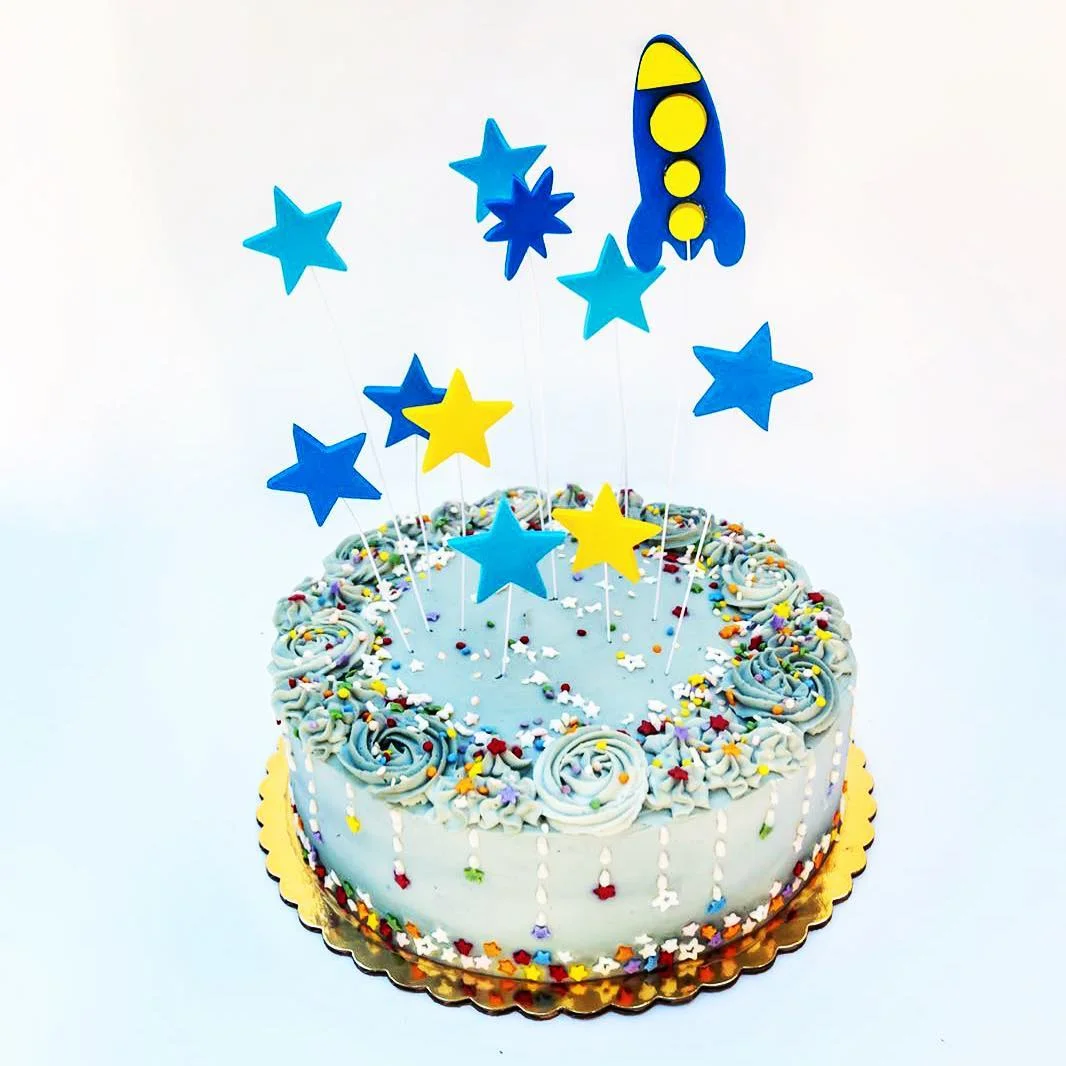 Mateo's first cake.jpg