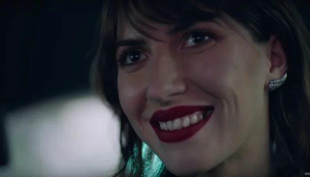 Aldous-Harding-Imagining-My-Man-video-1490798166-640x366.jpg