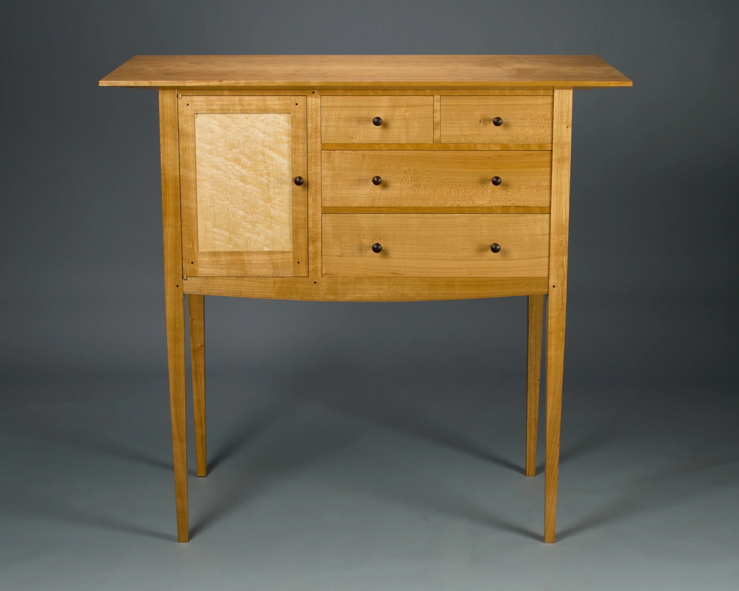 Sideboard 2.jpg