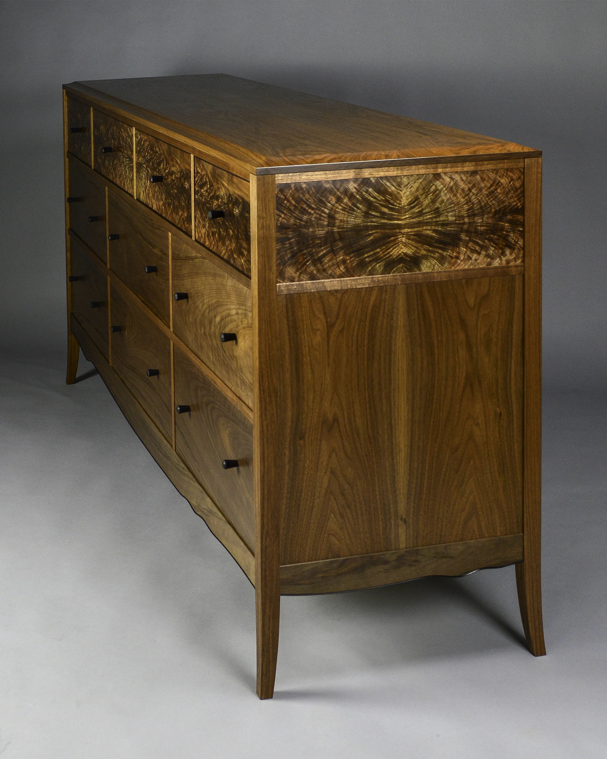 Chest of Drawers 4.jpg