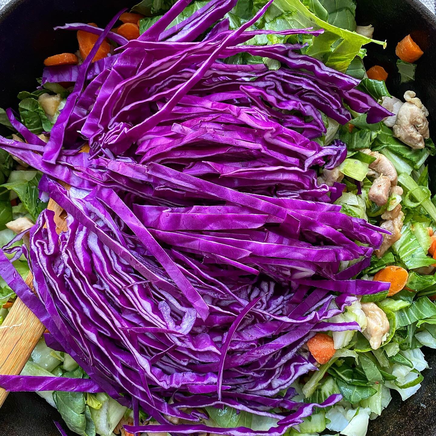 I am a huge fan of cabbage! Are you? 

Look at this gorgeous color! 
I admit...I absolutely hate it boiled-( no Irish ☘️ dinner in my house tonight) but I love it in stir fries, slaws, and roasted, cut in large thick slices &amp; brushed with toasted