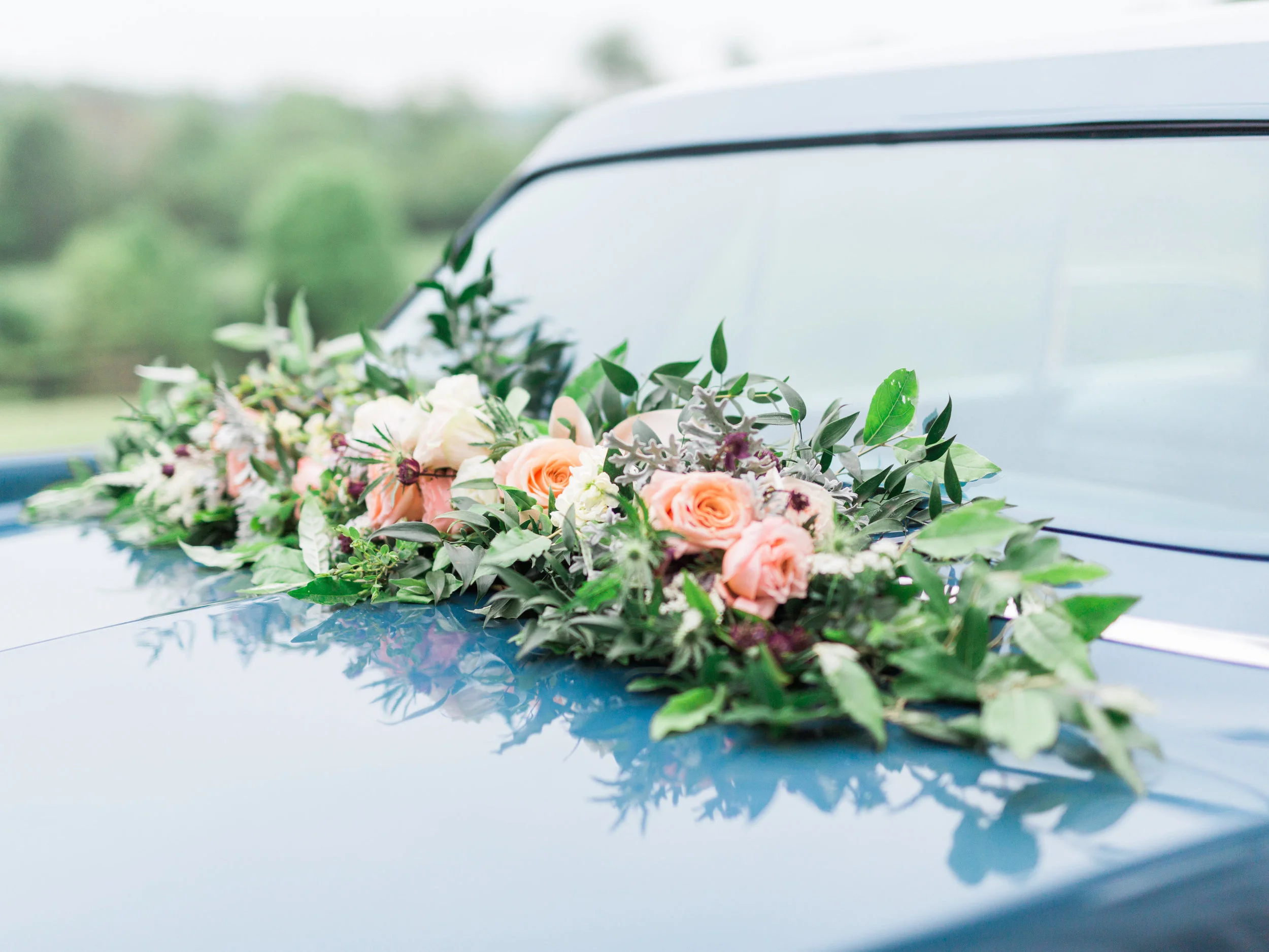 Wedding flowers for car