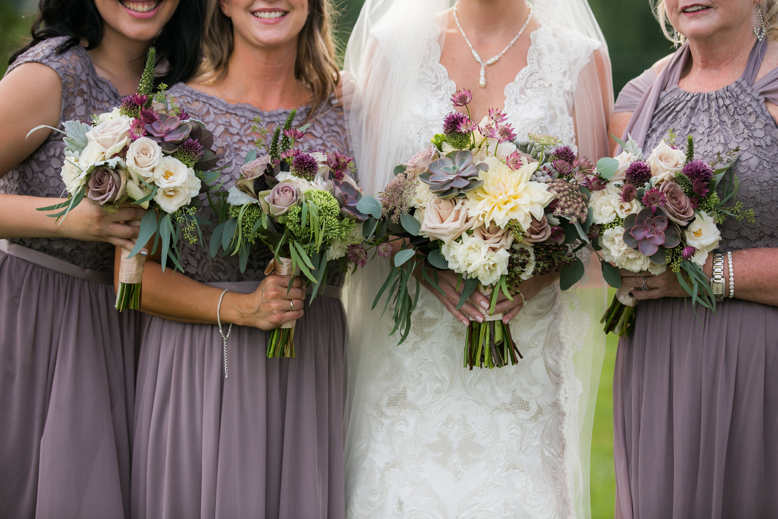 Bridesmaids bouquets