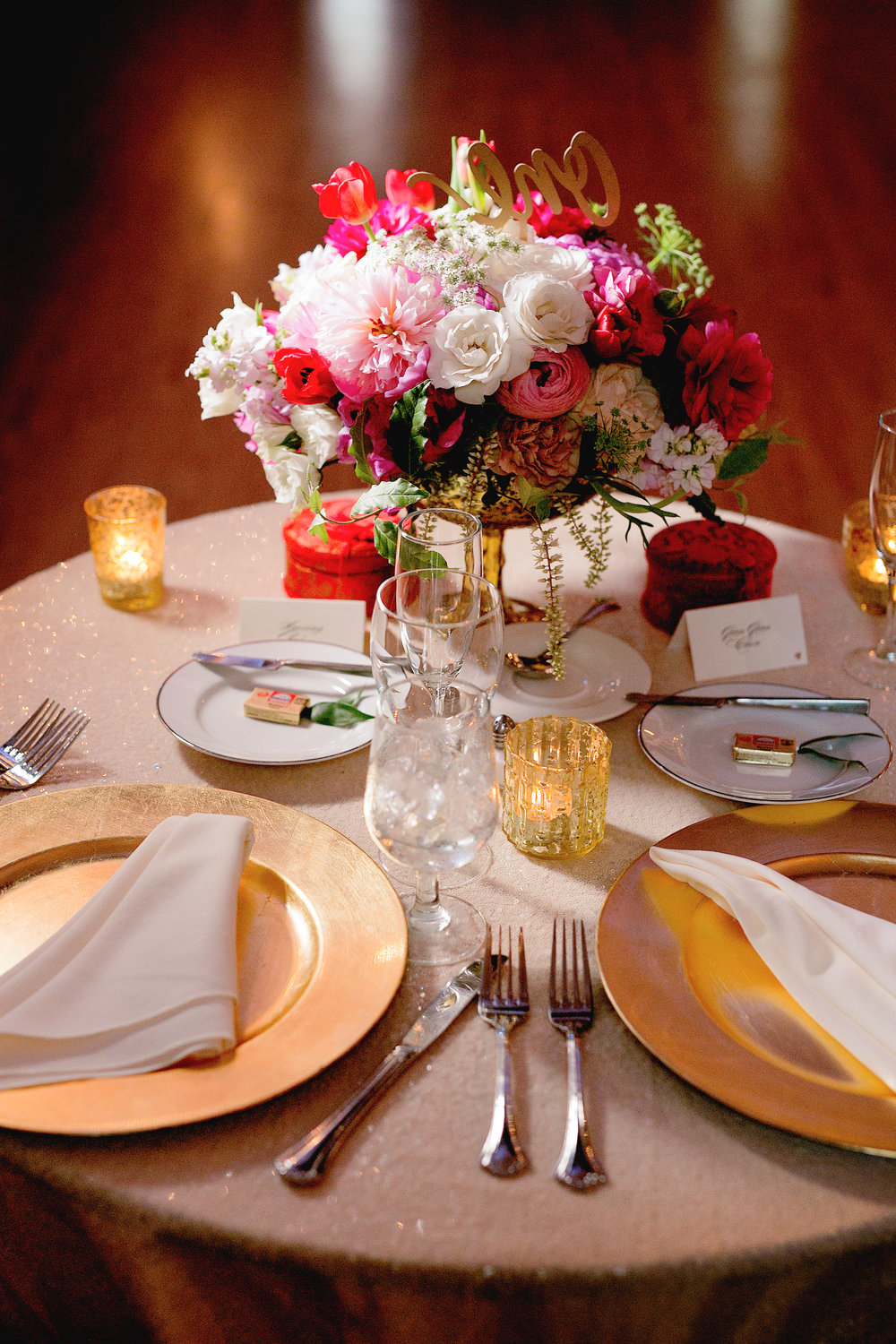 Pink and red wedding flowers