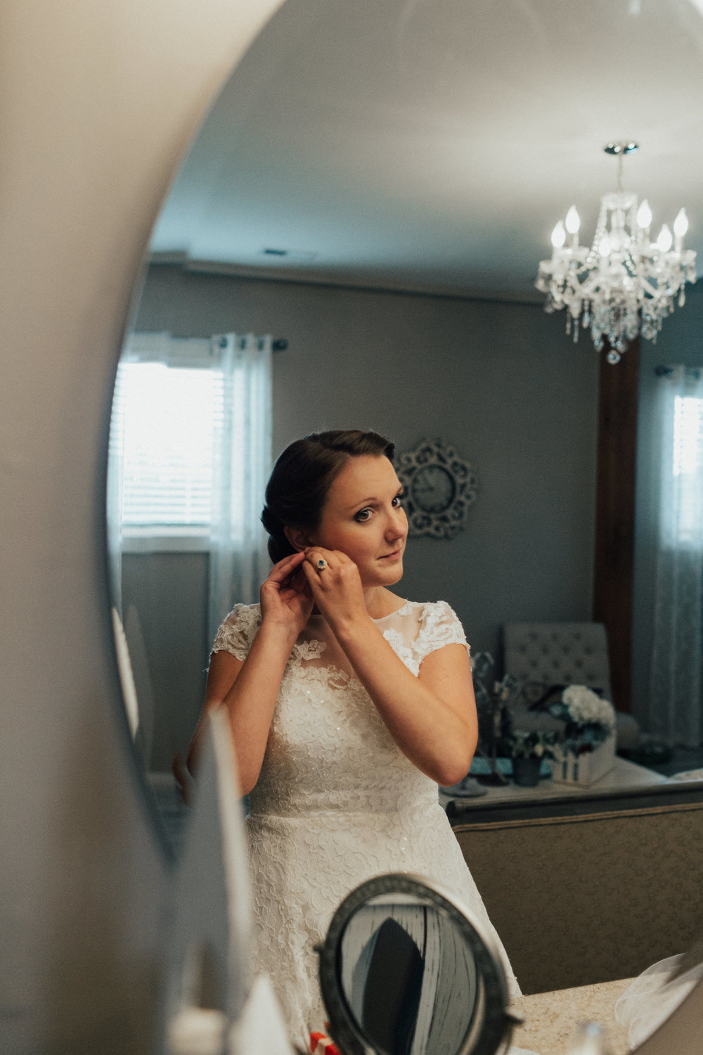 Bride getting ready at Shadow Creek