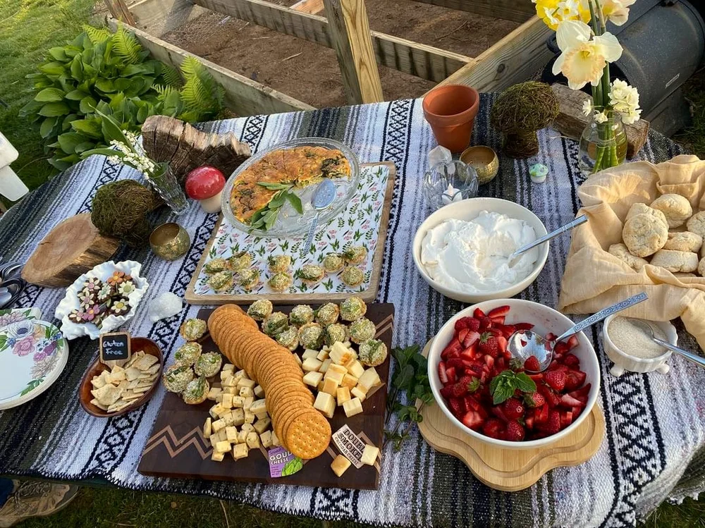 CQC Garden Walk - 27.jpeg