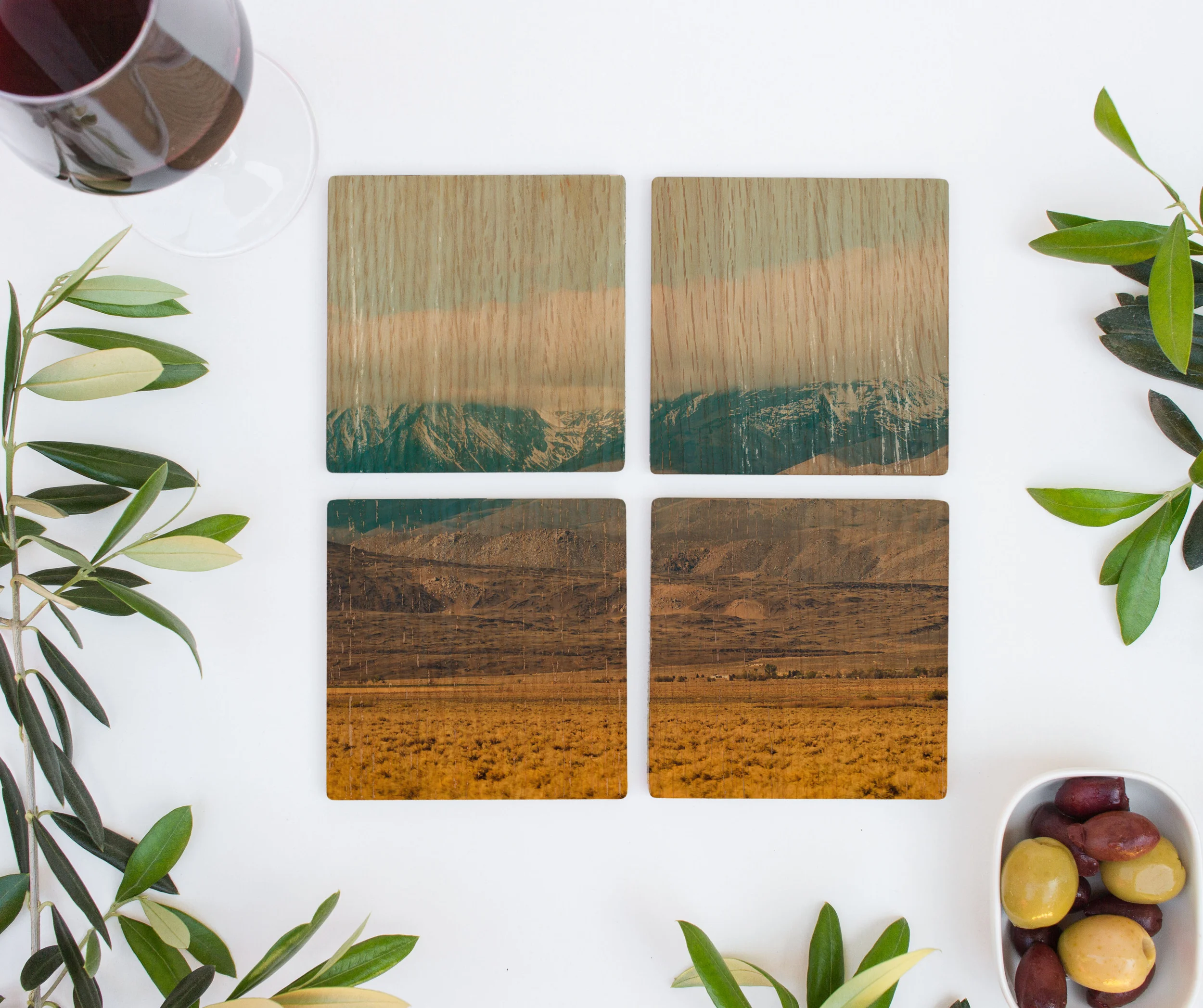 Les Sierras 5711 Coasters.jpg