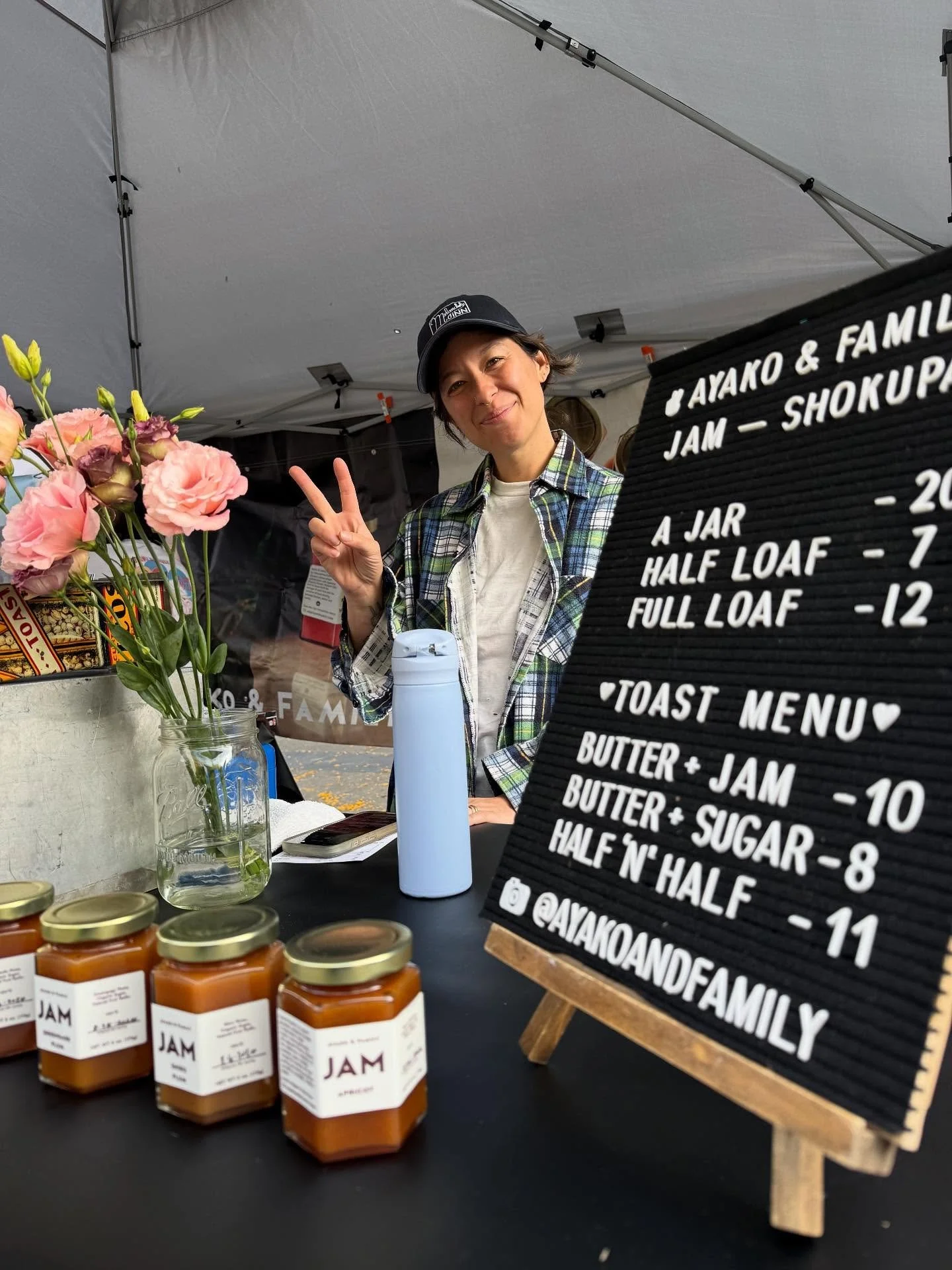 September ends but the Ballard Farmers Market never does! 

Last chance to get that September market haul!

#ballardfarmersmarket 
#farmersmarket 
#supportlocal 
#knowyourfarmer 
##ballard 
#ballardseattle 
#wafarms 
#seattle 
#seattlefoodie 
#summer