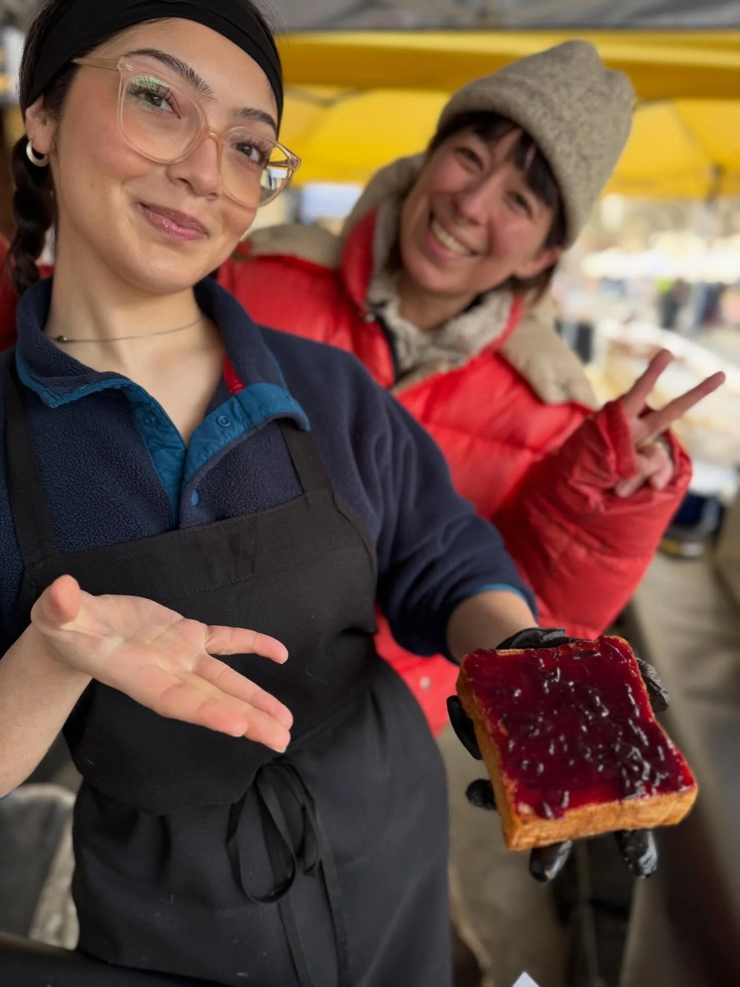 It&rsquo;s jam and double corn dog day at the Ballard Farmers Market today!! Come out, enjoy the sun and all those awesome market hauls that await you!

#ballardfarmersmarket 
#supportlocal 
#ballard 
#seattle 
#knowyourfarmerknowyourfood