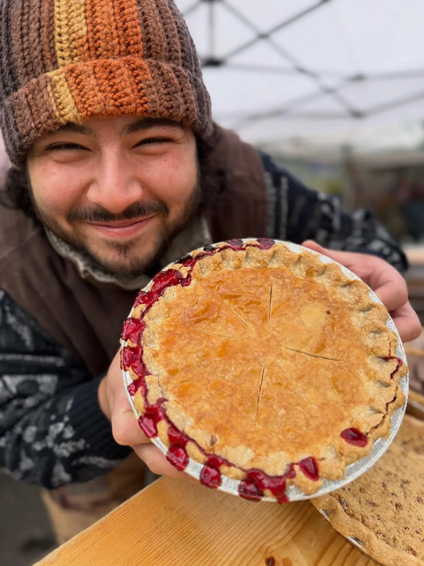 It&rsquo;s Sunday and time to get over to the Ballard Farmers Market and get that springtime market haul your tastebuds are craving! 

Don&rsquo;t forget the pie!

#ballardfarmersmarket 
#supportsmall 
#supportlocal 
#ballard 
#seattle